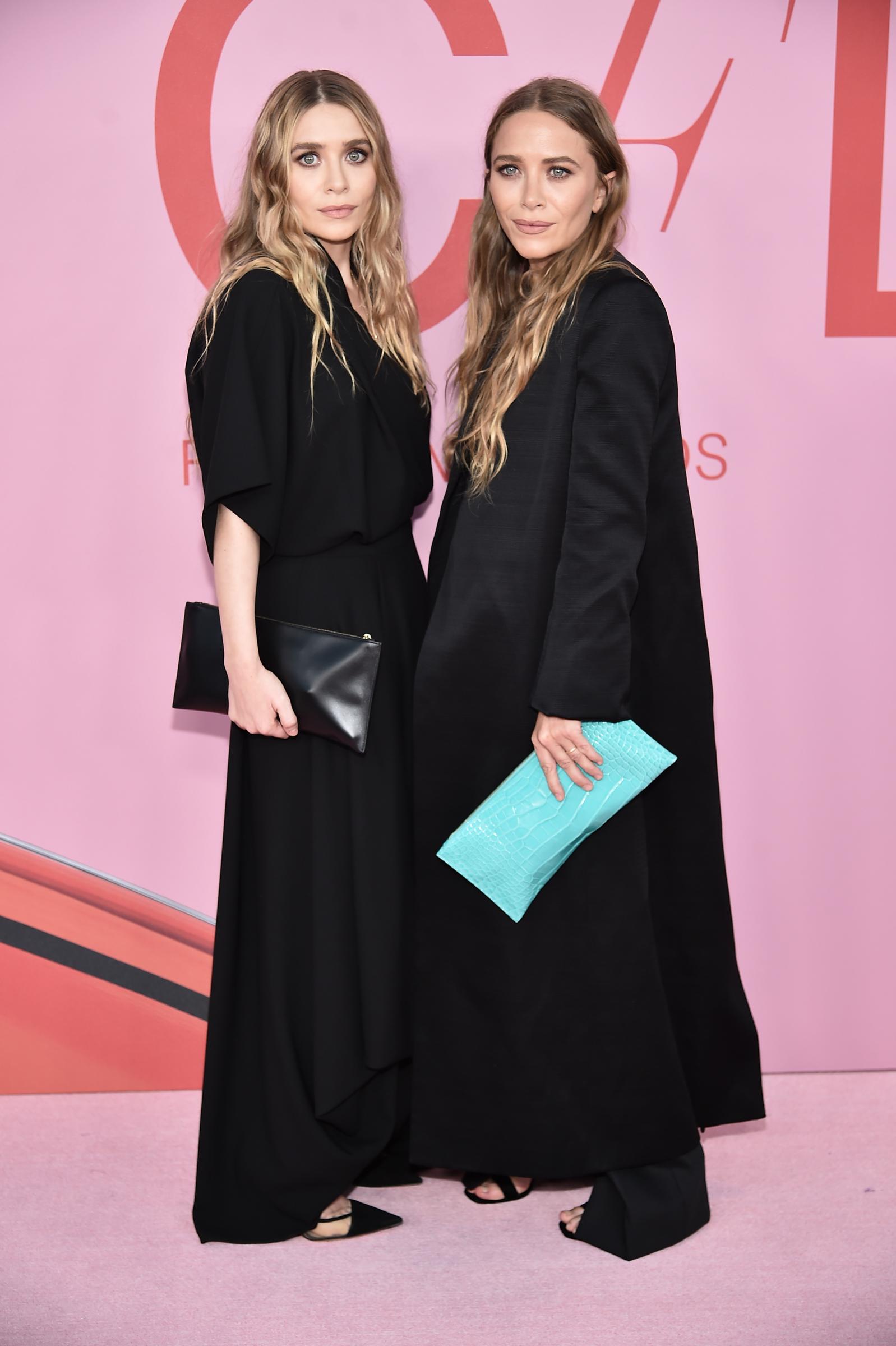 Ashley und Mary-Kate Olsen bei den CFDA Fashion Awards in New York am 3. Juni 2019 | Quelle: Getty Images