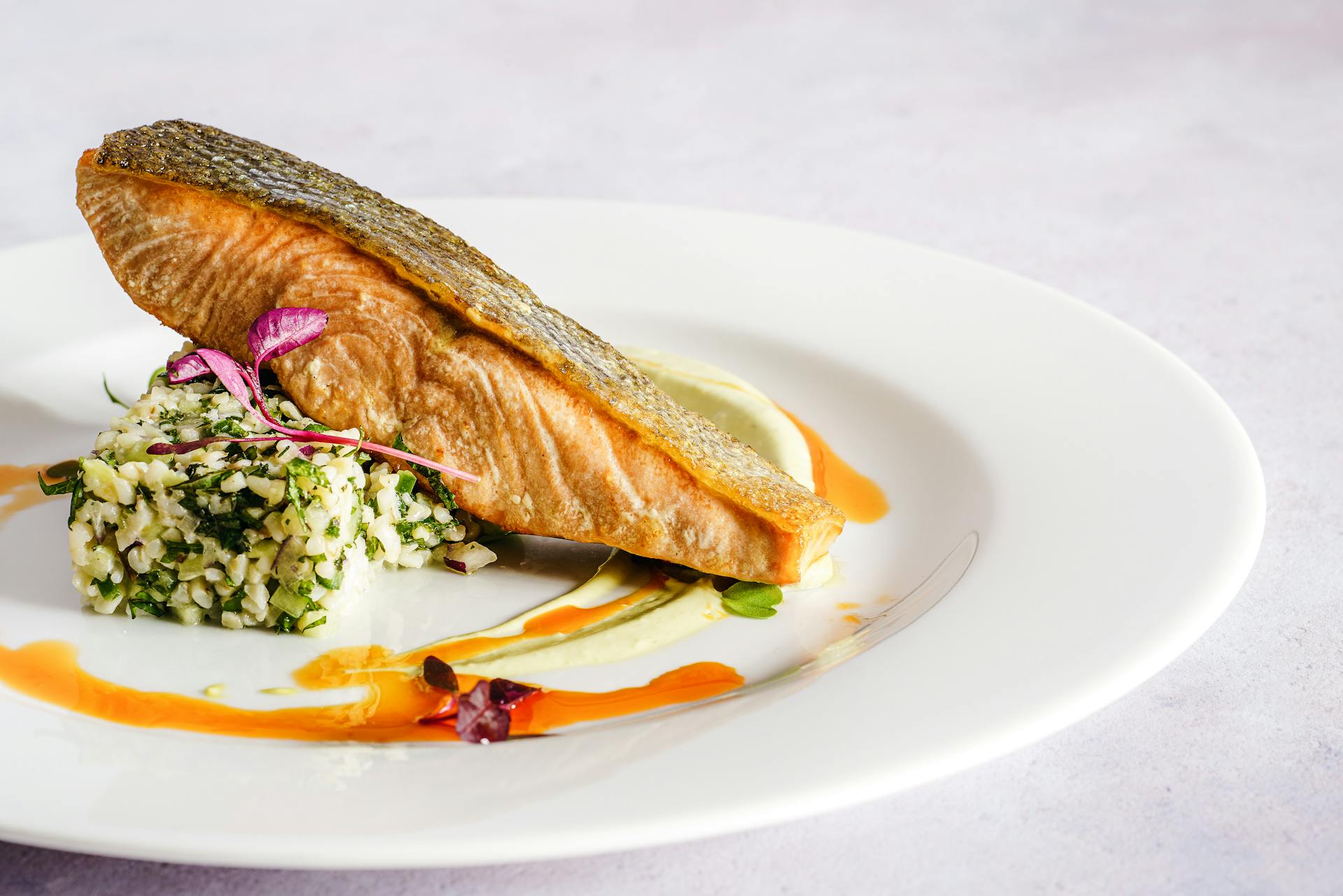 Lachs auf einem Teller | Quelle: Pexels