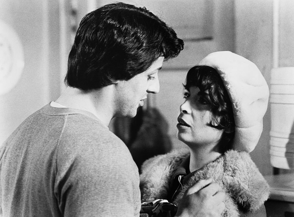 Sylvester Stallone als Rocky Balboa und Talia Shire als Adrian in Rocky. | Quelle: Getty Images