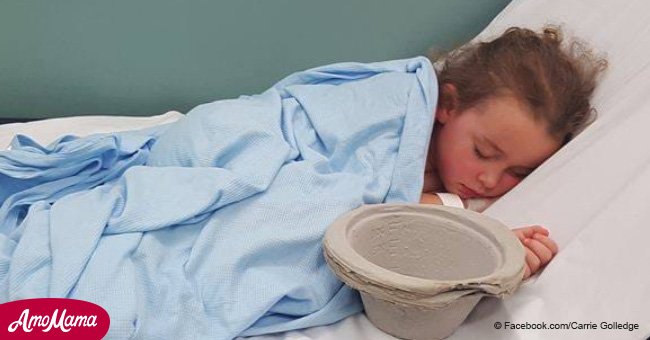Ein sechsjähriges Mädchen in das Krankenhaus eingeliefert. Sie wurde schikaniert und das führte zu ihrer Krankheit