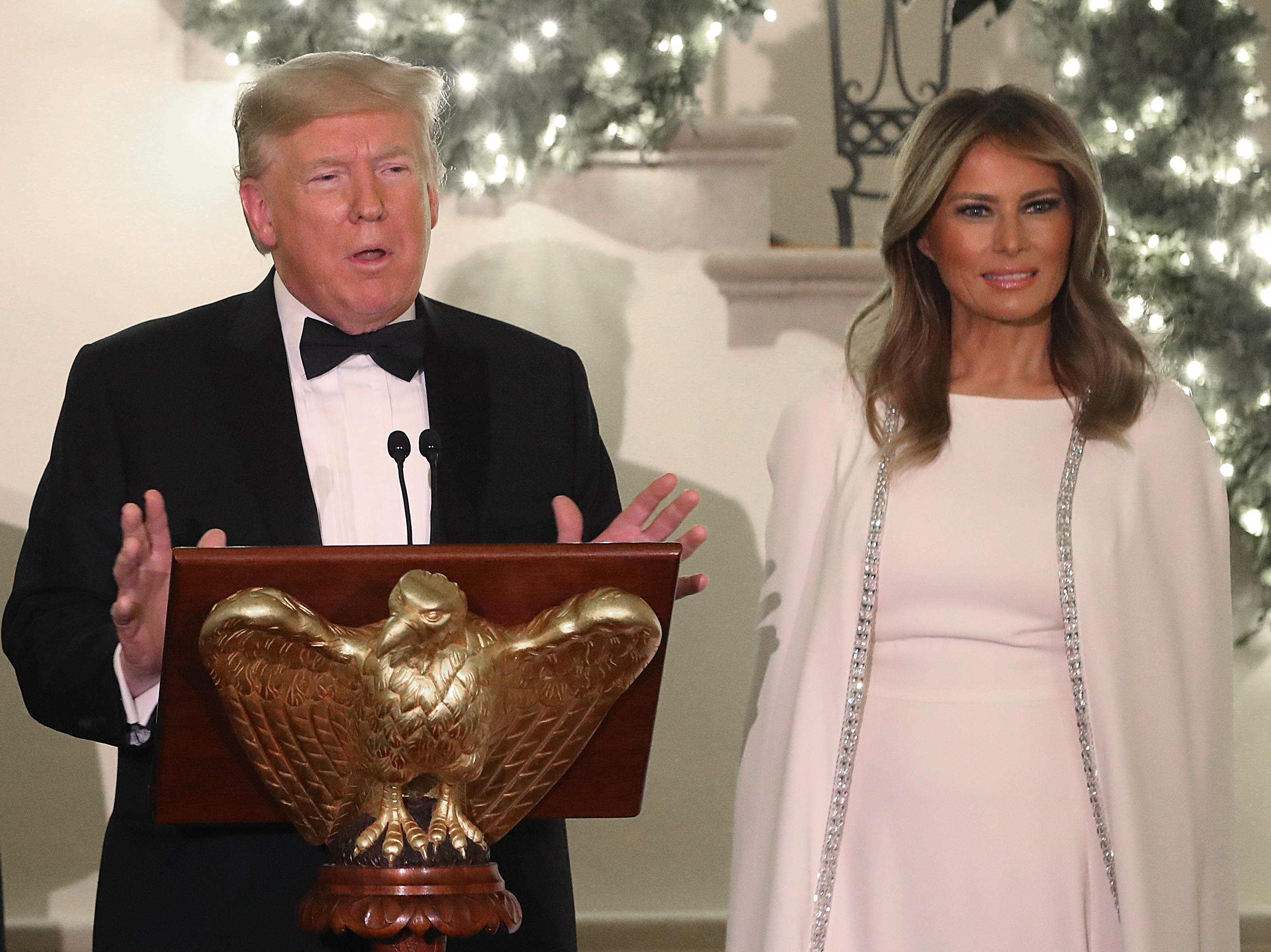 Präsident Donald Trump und First Lady Melania Trump während eines Kongressballs im Grand Foyer des Weißen Hauses am 12. Dezember 2019 | Quelle: Getty Images