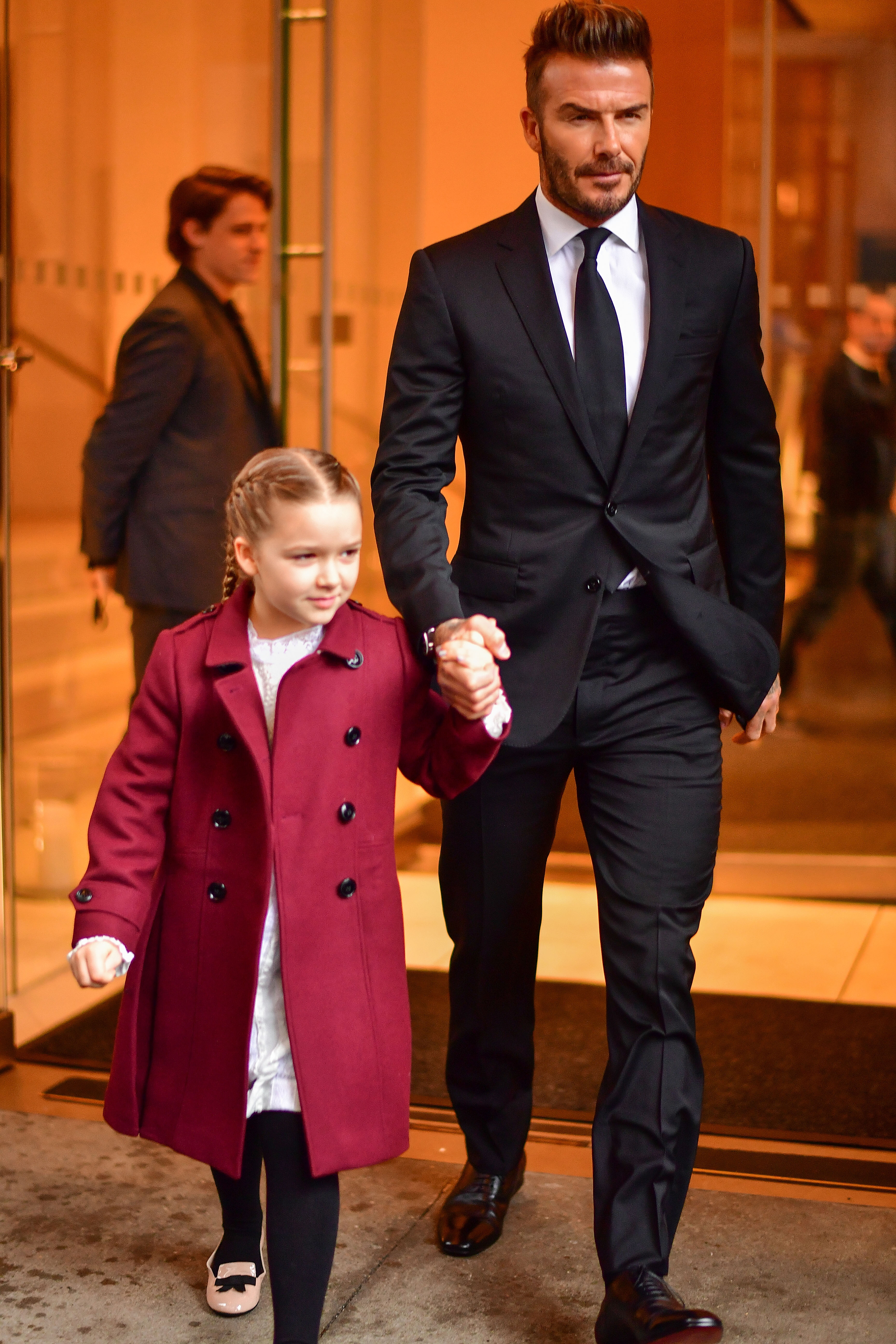 Harper Beckham und David Beckham in Manhattan am 11. Februar 2018 in New York City | Quelle: Getty Images