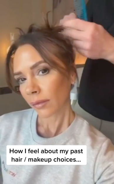 Victoria Beckham bewertet ihre vergangenen Frisuren, gepostet am 18. Oktober 2022 | Quelle: TikTok/victoriabeckham