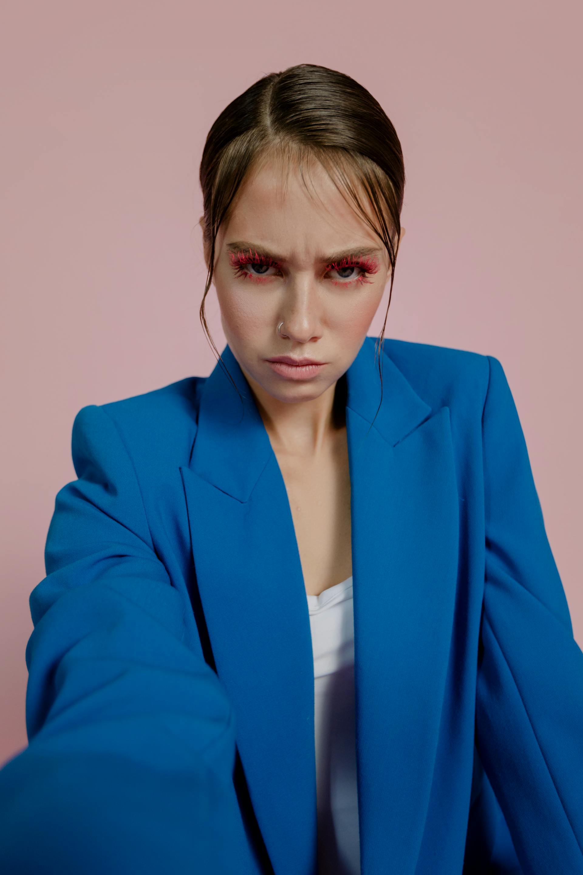 Eine wütende und entschlossene Frau | Quelle: Pexels