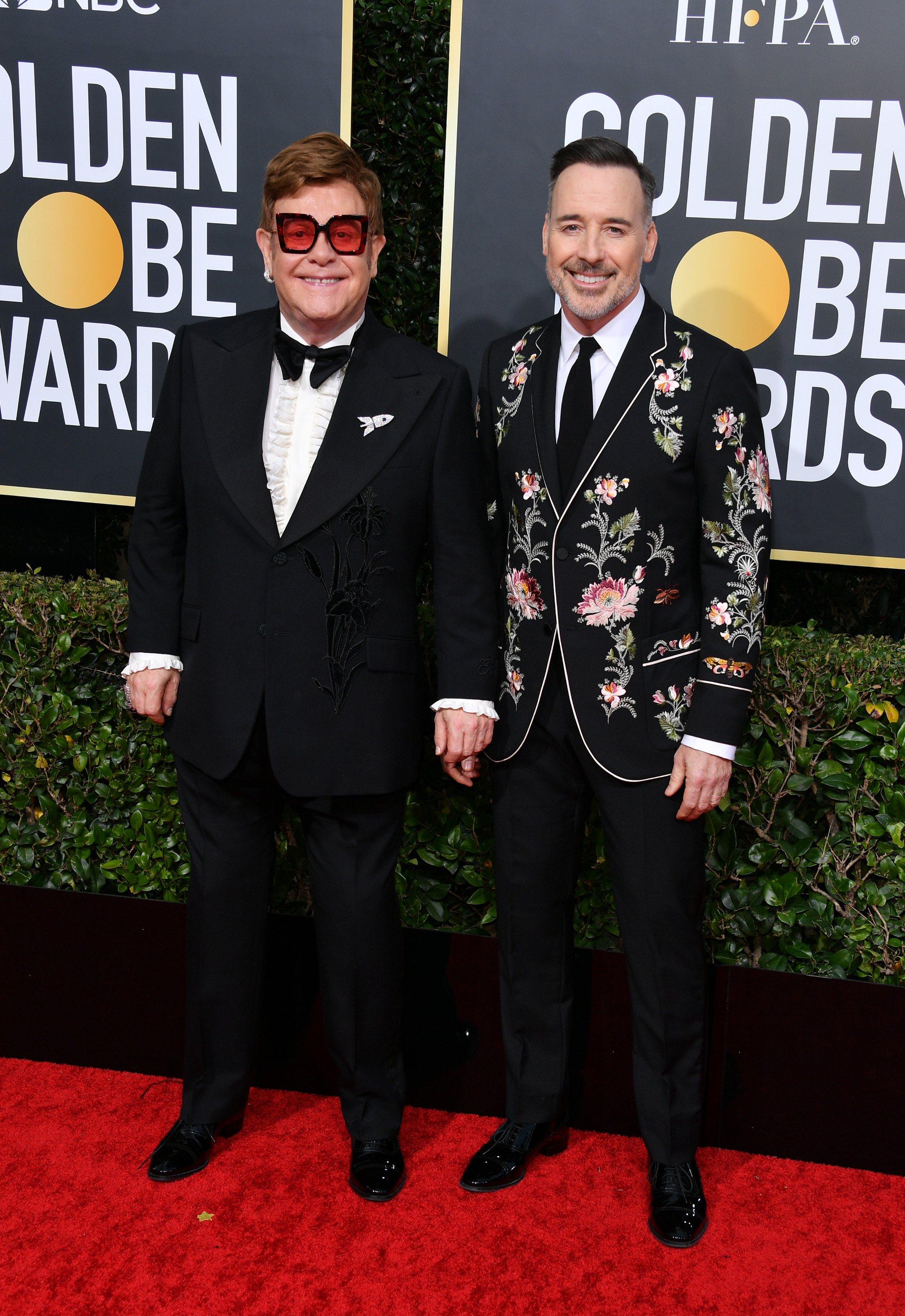 Elton John und sein Ehemann David Furnish nehmen am 5. Januar 2020 an der 77. Verleihung der Golden Globe Awards im Beverly Hilton Hotel in Kalifornien teil. | Quelle: Getty Images
