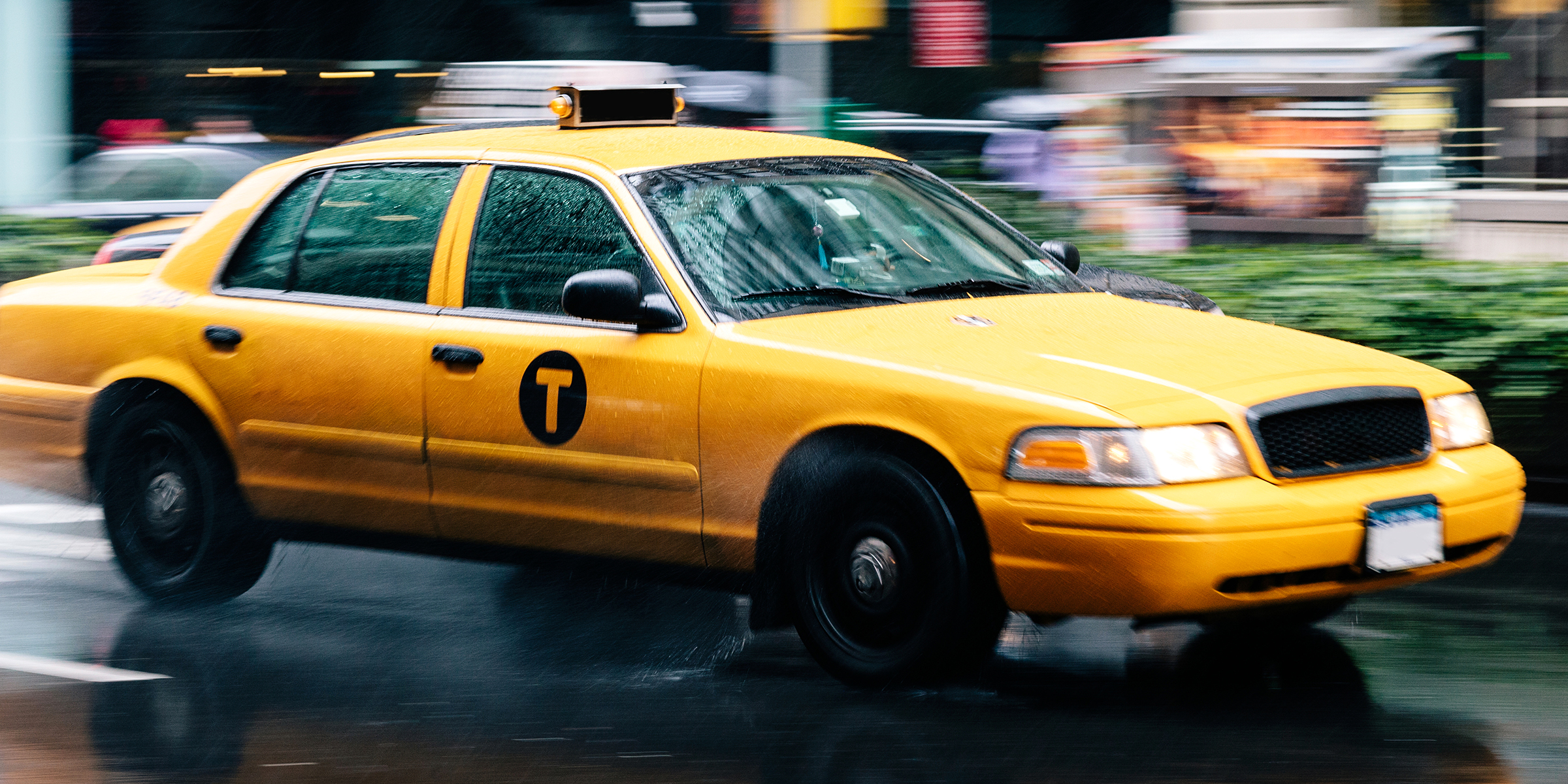 Gelbes Taxi | Quelle: Shutterstock