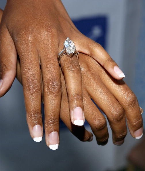 Ehepaar tauscht Ringe | Quelle: Getty Images
