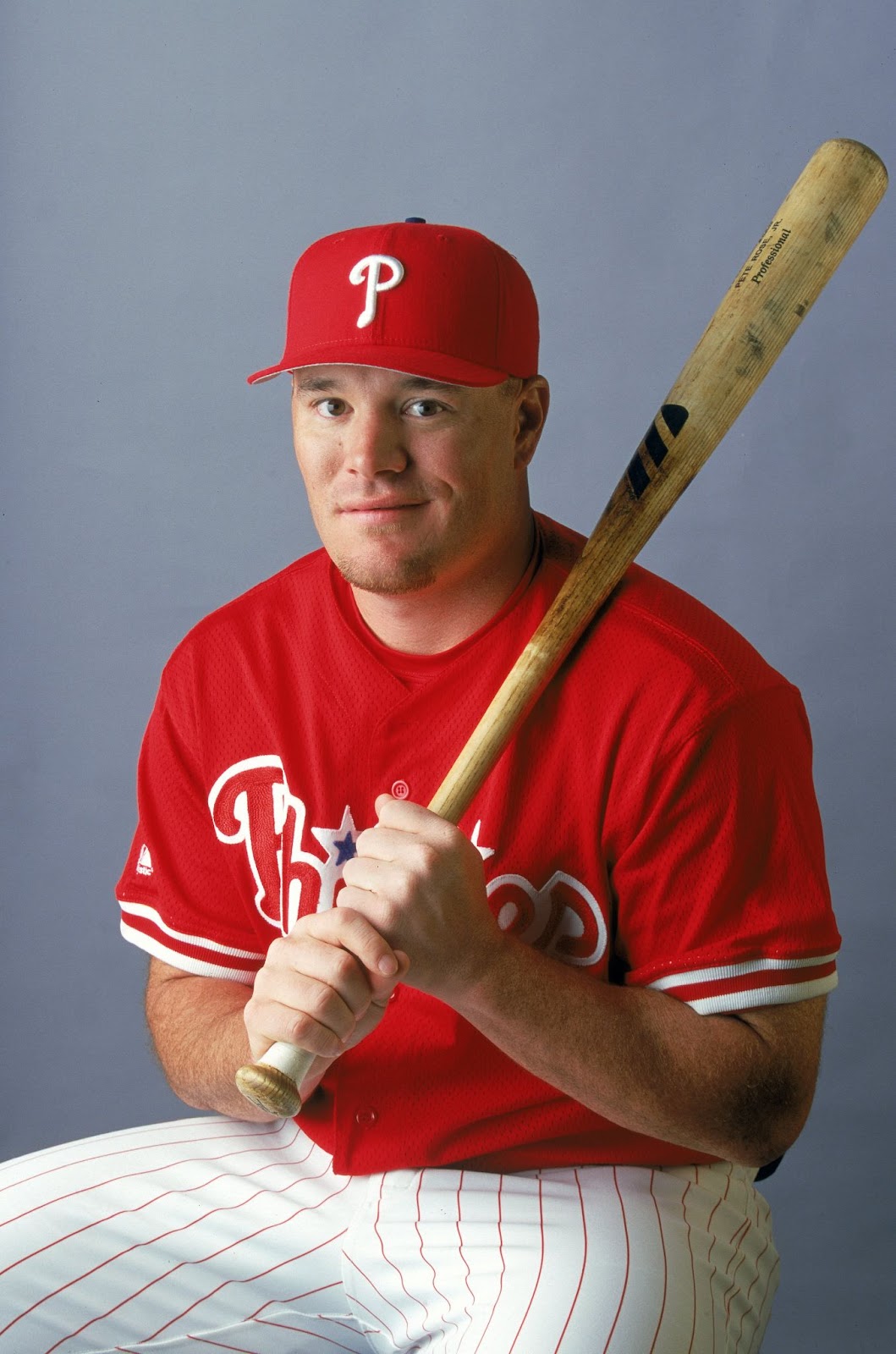 Rose Jr. von den Philadelphia Phillies posiert am 28. Februar 2000 in Clearwater, Florida, für ein Studio-Porträt. | Quelle: Getty Images