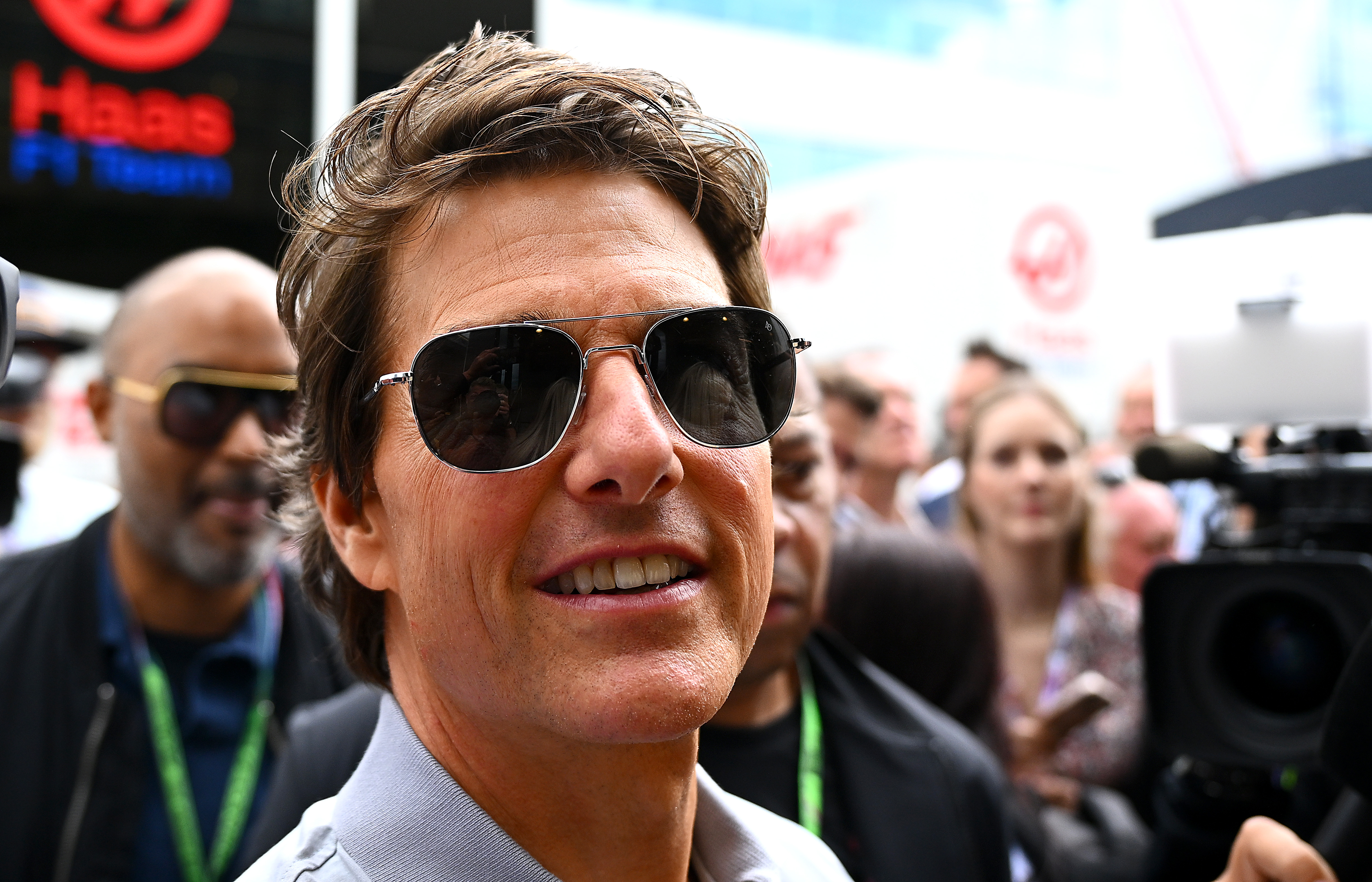 Tom Cruise während des F1 Grand Prix of Great Britain in Northampton, England am 3. Juli 2022. | Quelle: Getty Images