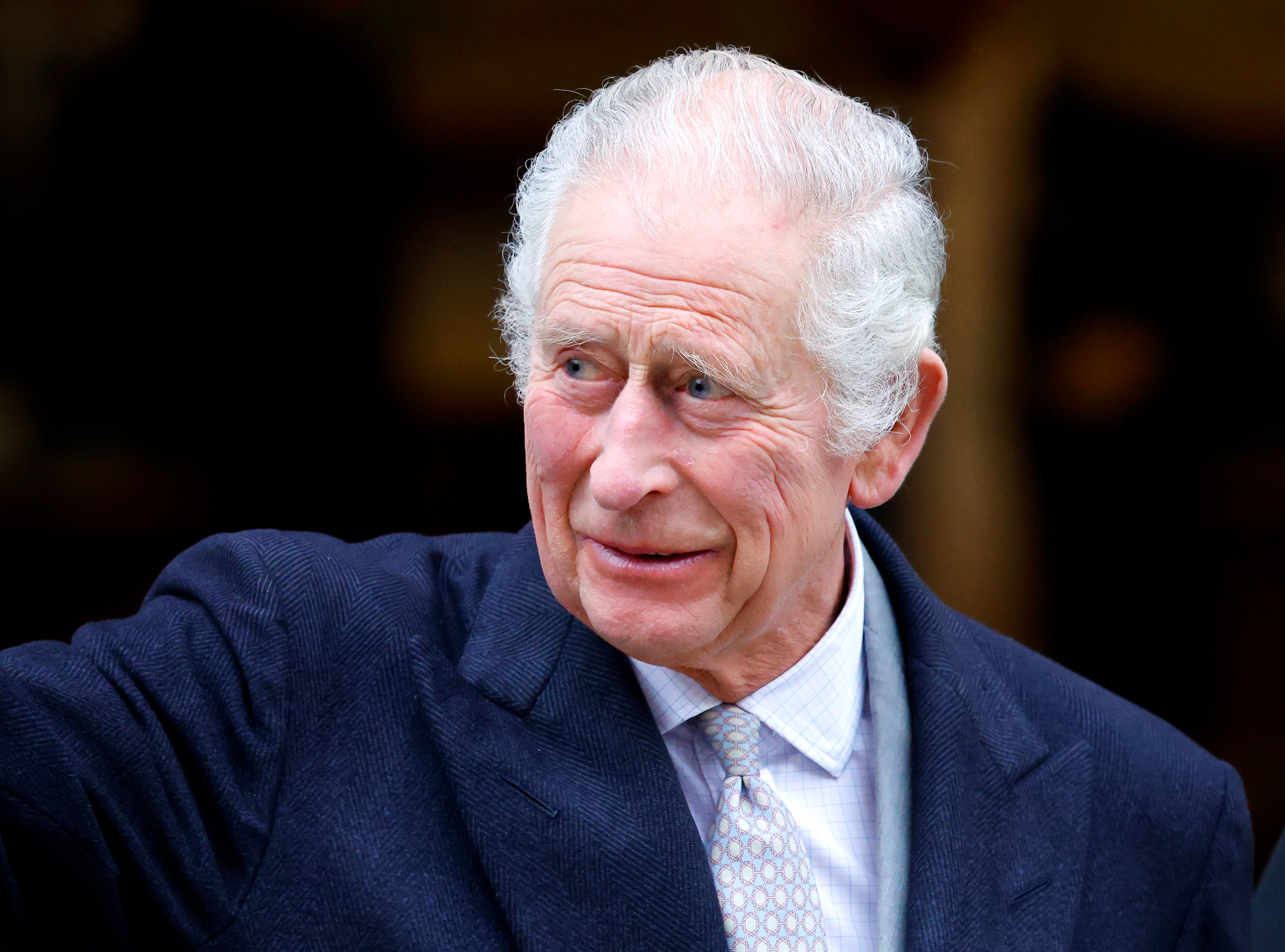 König Charles III. verlässt die London Clinic am 29. Januar 2024 in London, England | Quelle: Getty Images