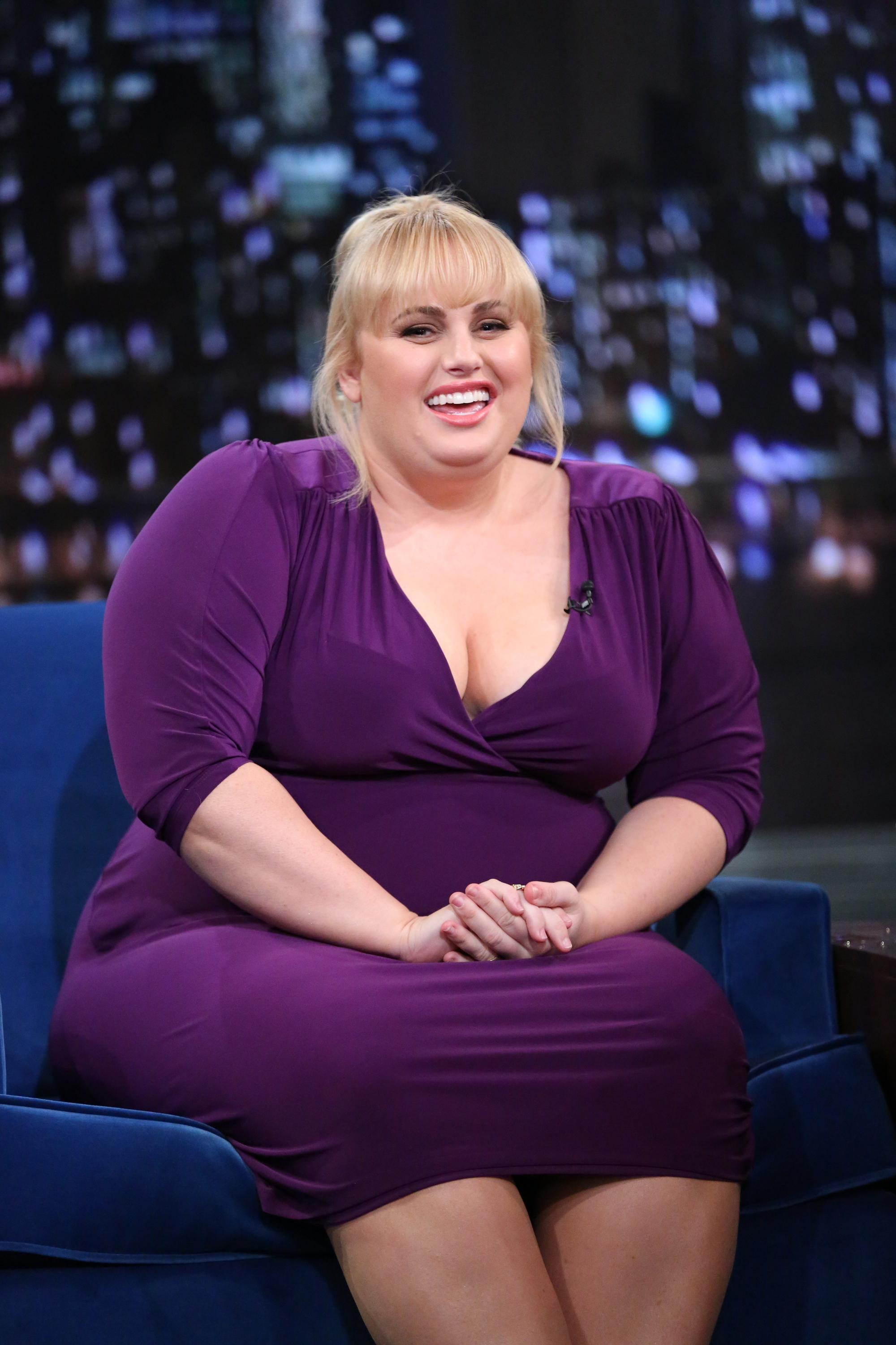 Rebel Wilson während einer Folge von "Late Night with Jimmy Fallon" am 1. Oktober 2013 | Quelle: Getty Images