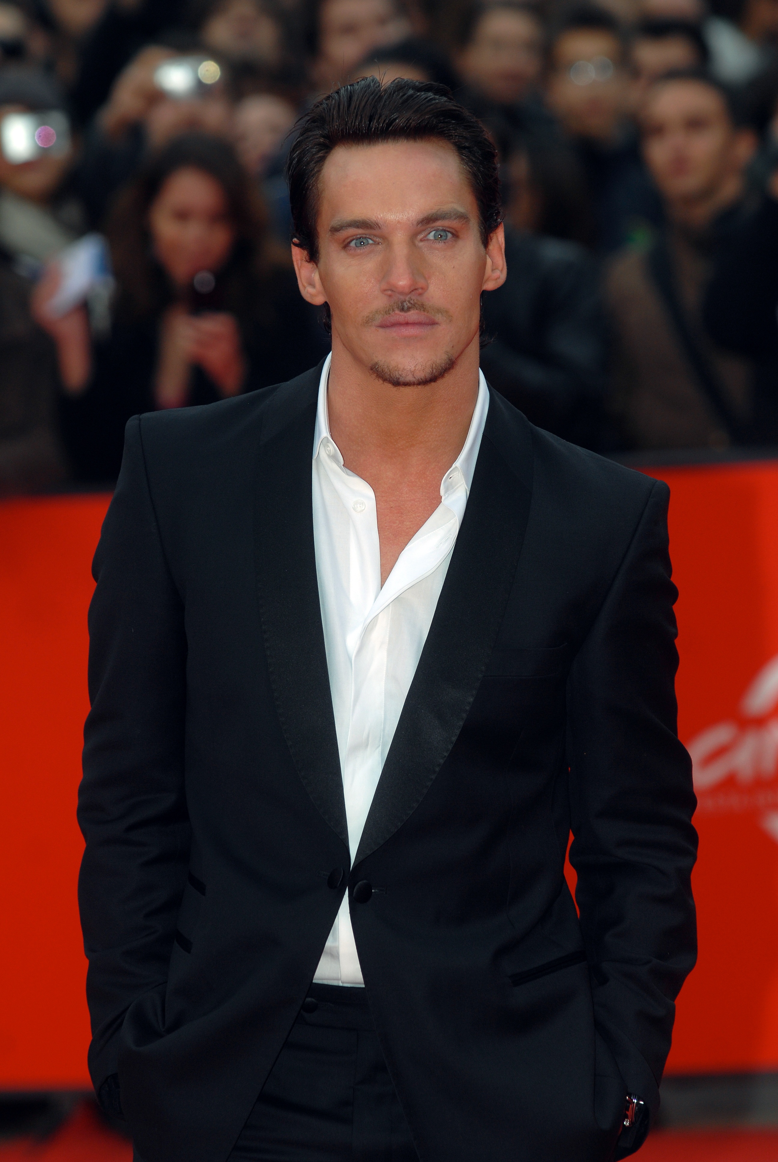 Der Schauspieler beim Filmfestival in Rom: Premiere des Films "August Rush" am 20. Oktober 2007 in Rom, Italien. | Quelle: Getty Images