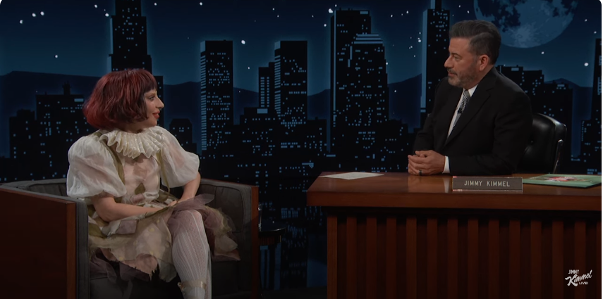 Lady Gaga während eines Interviews mit Jimmy Kimmel, gepostet am 2. Oktober 2024 | Quelle: YouTube/@JimmyKimmelLive