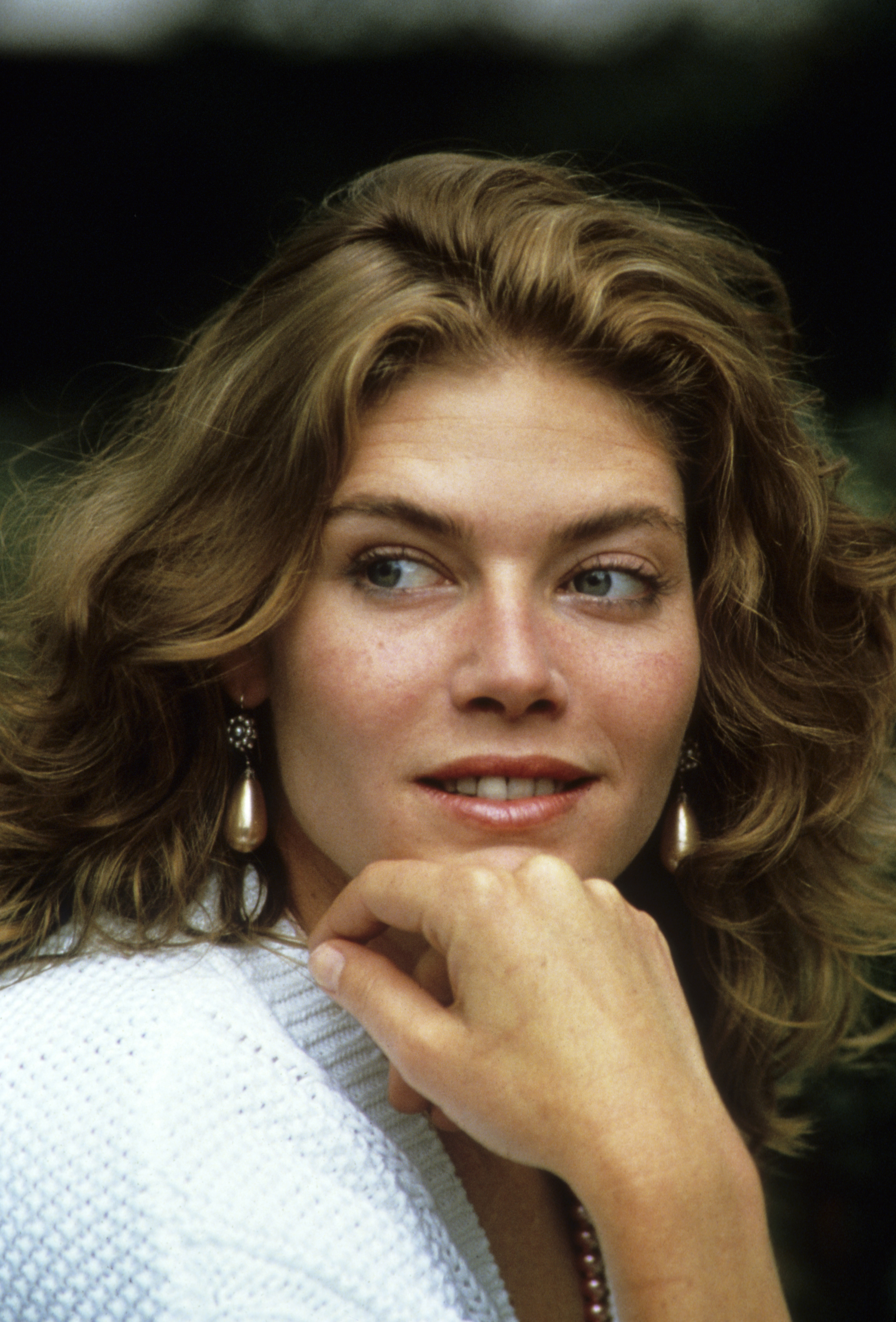 Kelly McGillis posiert während einer Porträtsitzung am 15. Mai 1985 in London, England | Quelle: Getty Images
