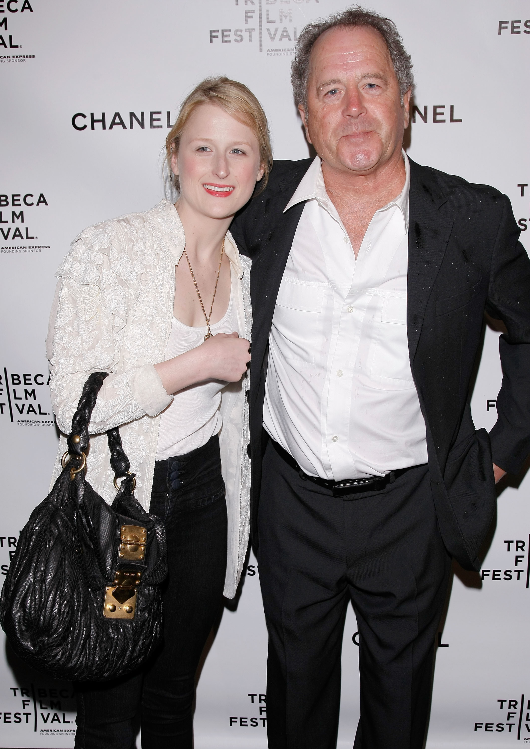 Mamie Gummer und Don Gummer besuchen die 3rd Annual Chanel Dinner Party zu Ehren der Künstler des Tribeca Film Festivals in New York City am 28. April 2008. | Quelle: Getty Images