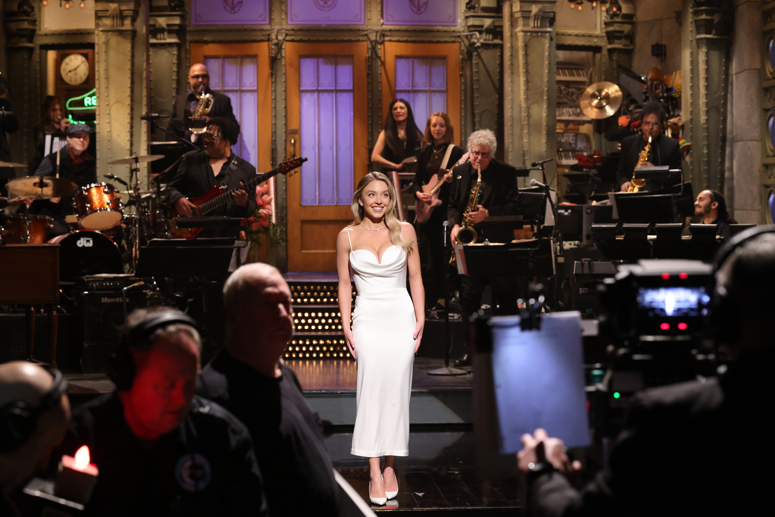 Sydney Sweeney während des Monologs bei „Saturday Night Live“, am 2. März 2024 | Quelle: Getty Images