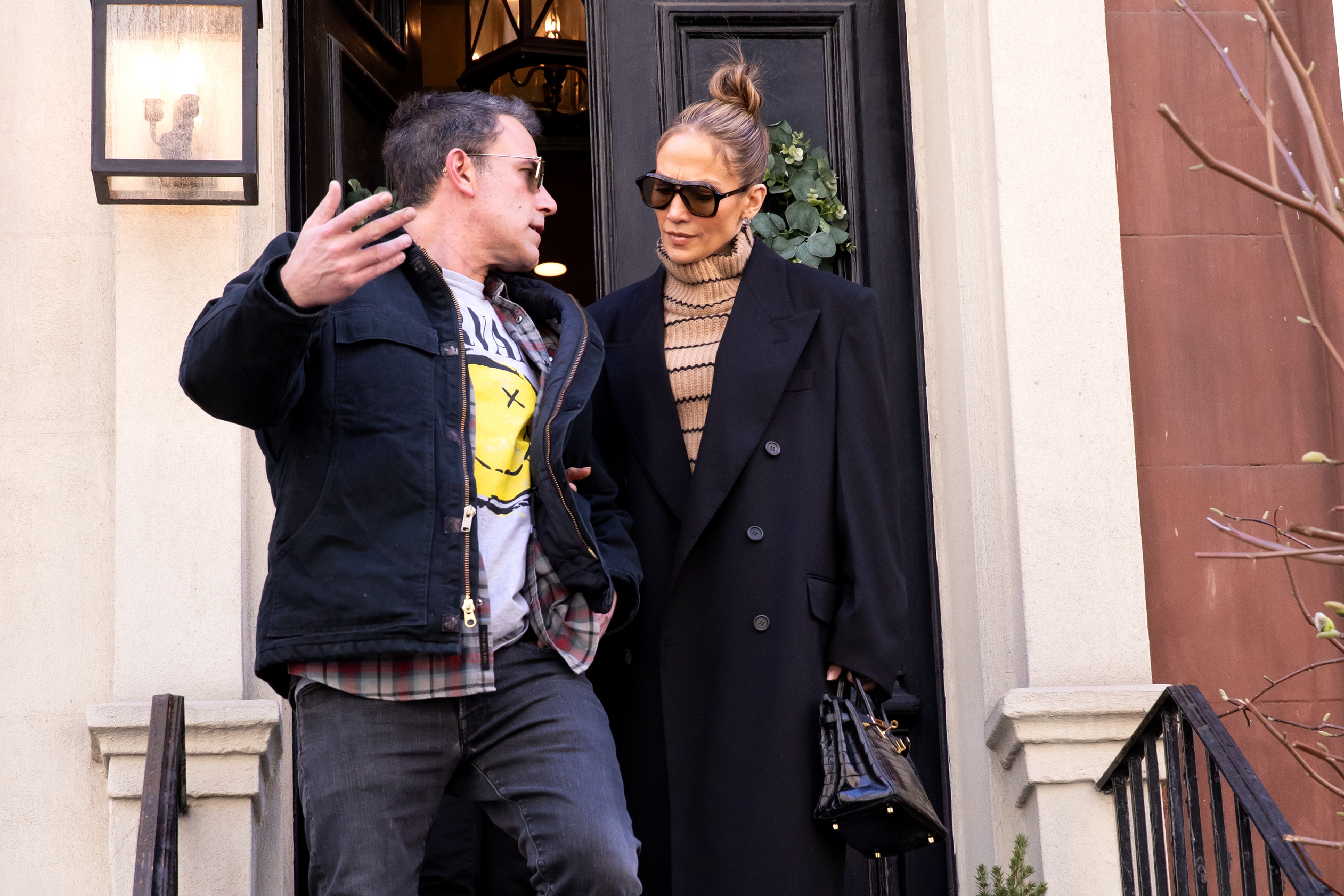 Ben Affleck und Jennifer Lopez werden am 30. März 2024 in New York gesichtet | Quelle: Getty Images