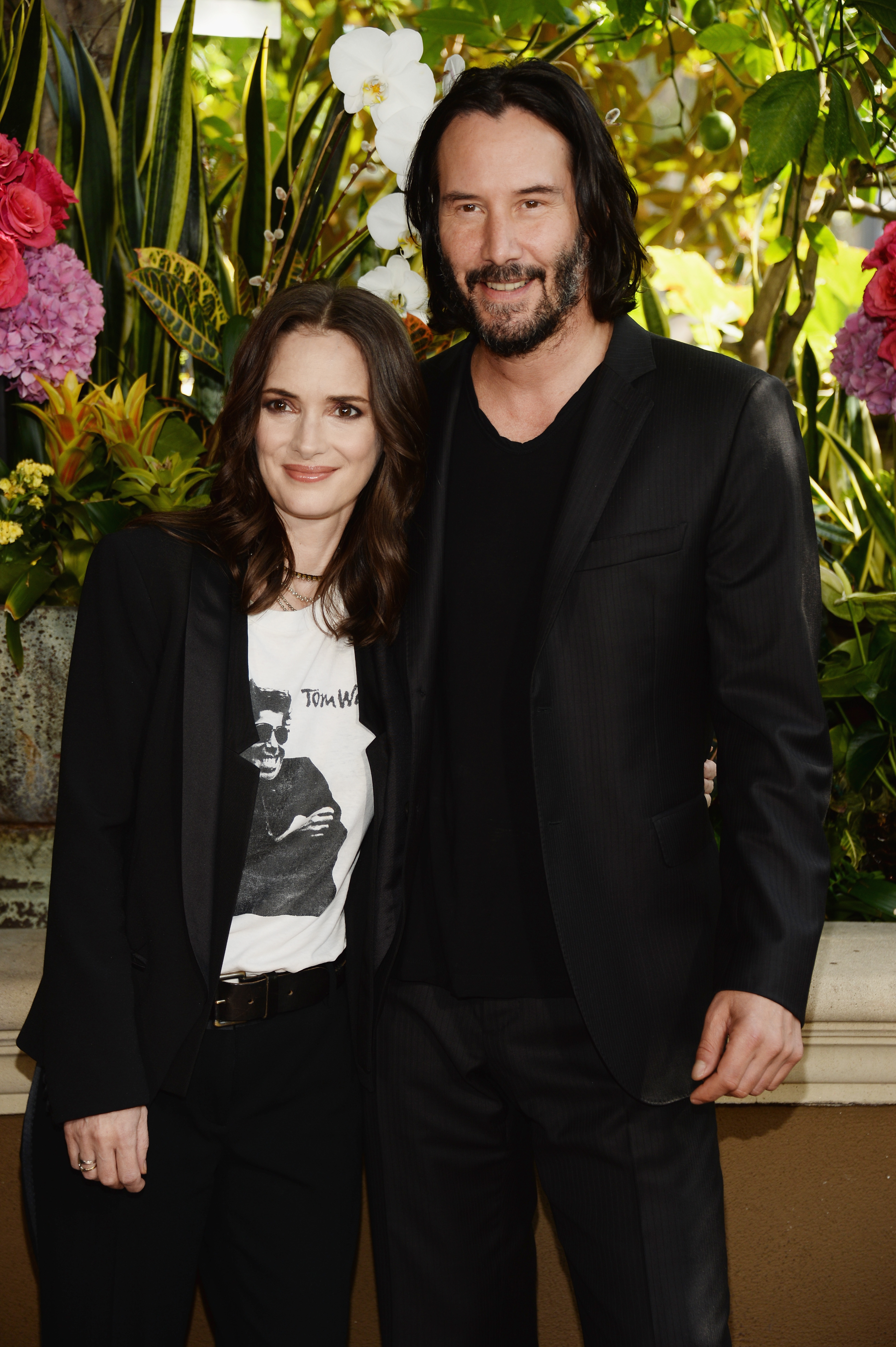 Keanu Reeves und Co-Darstellerin Winona Ryder bei einem Fototermin für "Destination Wedding" am 18. August 2018 | Quelle: Getty Images