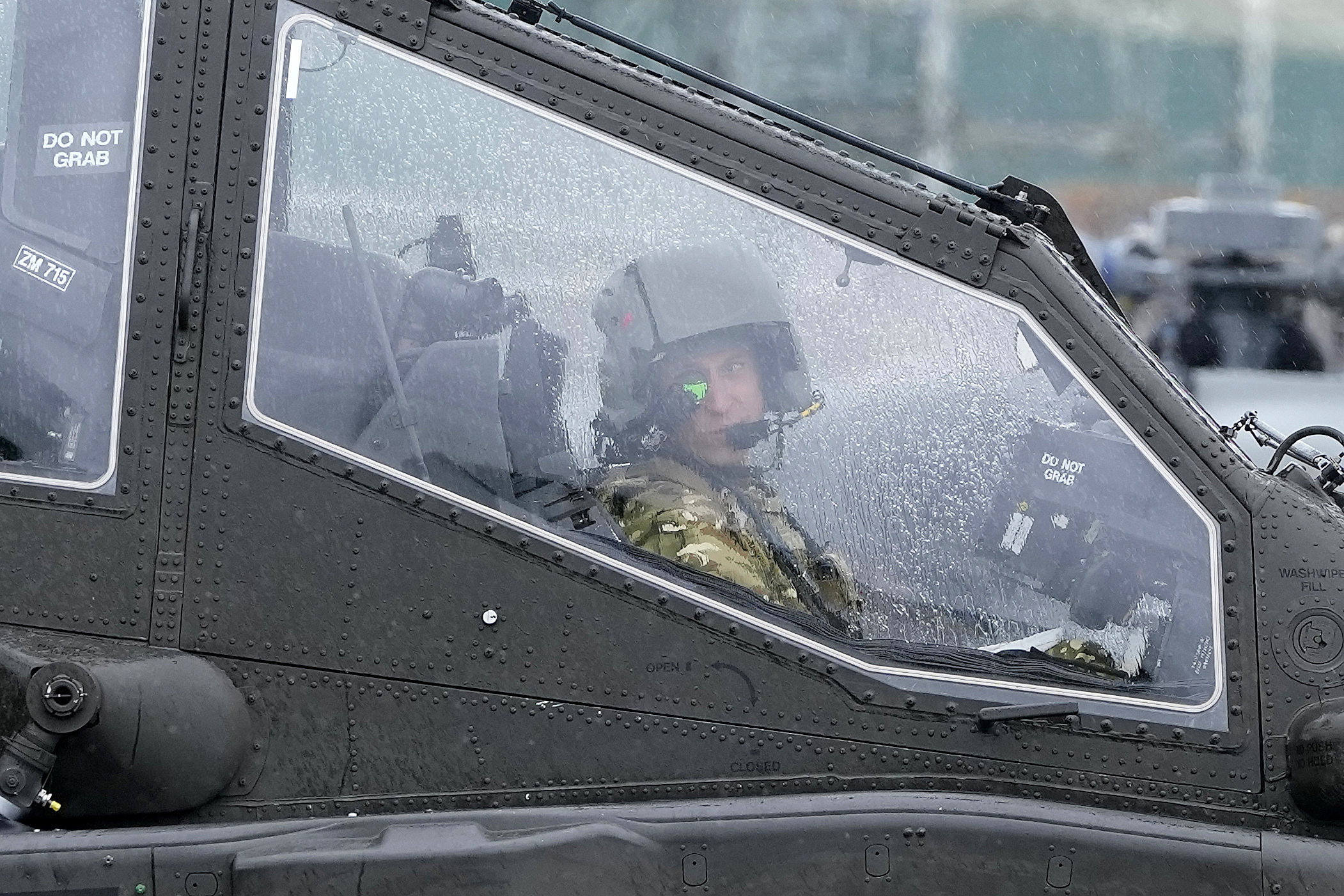 Prinz William im Army Aviation Centre in Middle Wallop, Stockbridge, Vereinigtes Königreich, am 13. Mai 2024. | Quelle: Getty Images