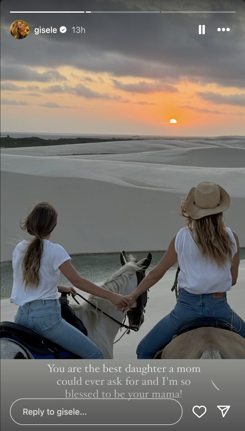 Vivian Brady und Gisele Bündchen reiten auf Pferden. | Quelle: Instagram/Gisele