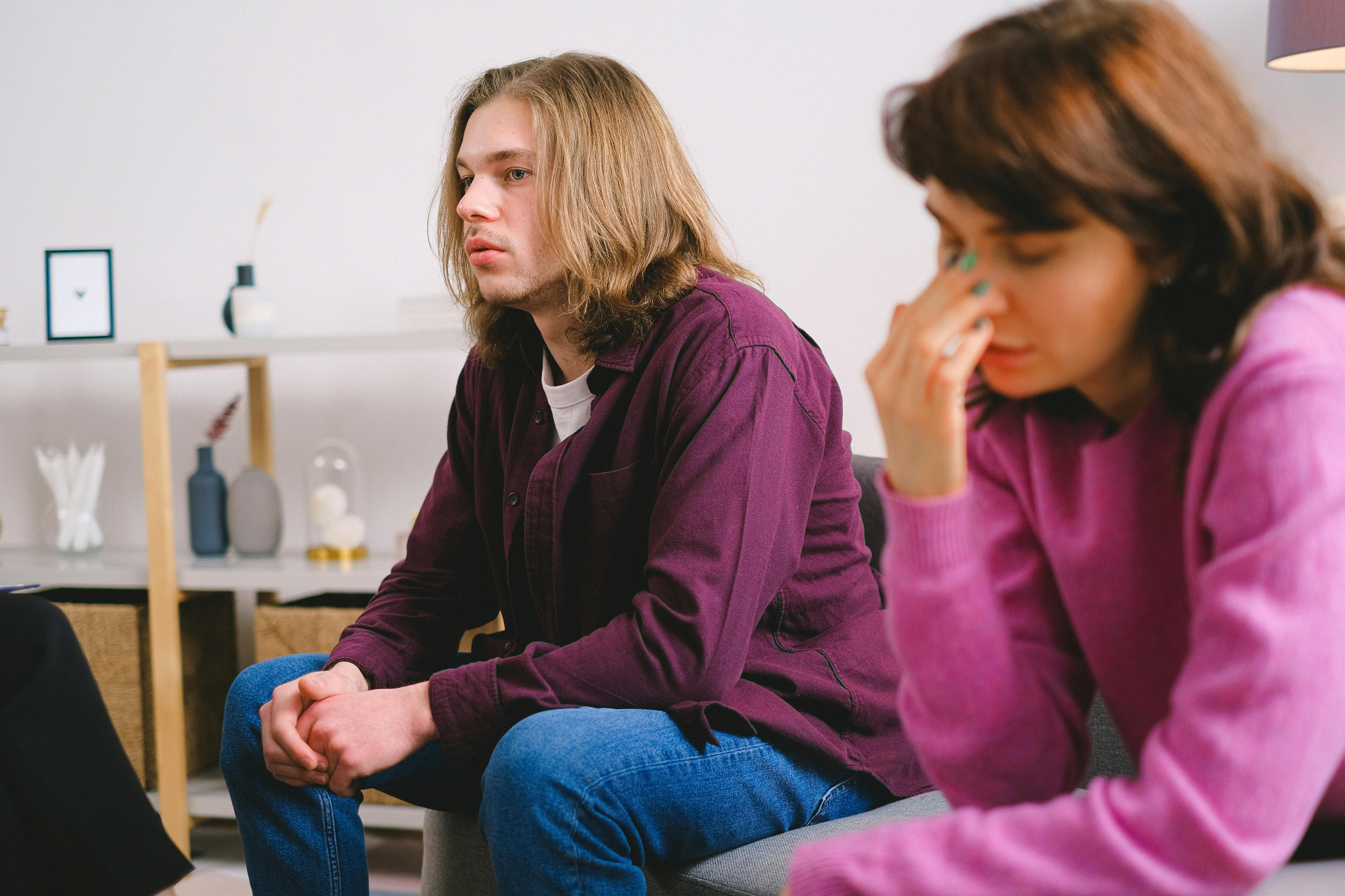 Ein gestresstes Paar | Quelle: Pexels