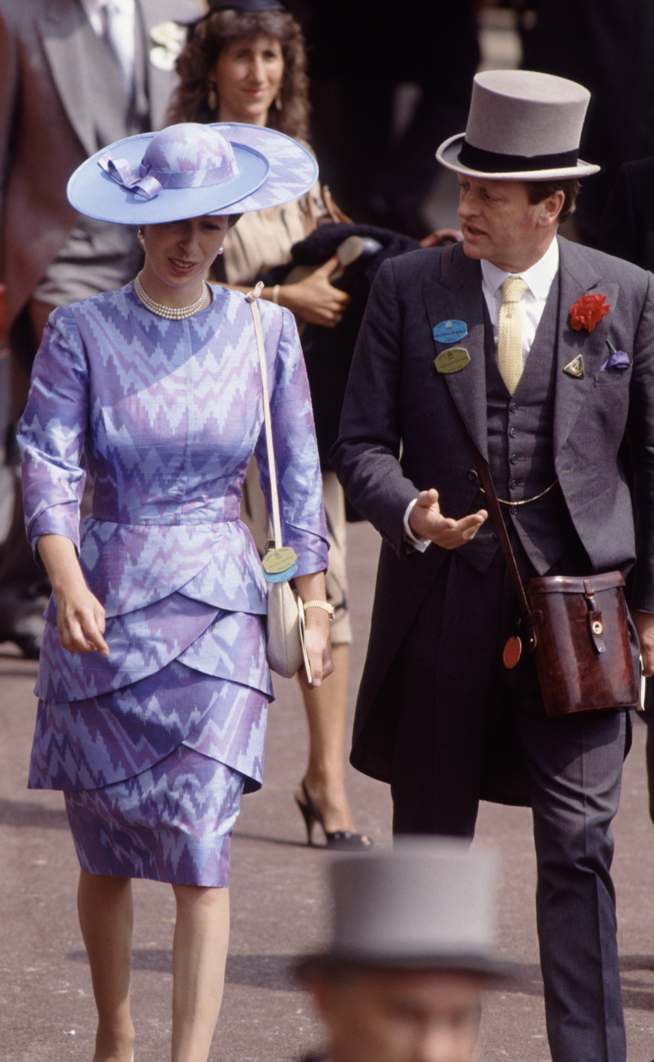 Prinzessin Anne und der Vater des Jungen beim Royal Ascot am 22. Juni 1989. | Quelle: Getty Images