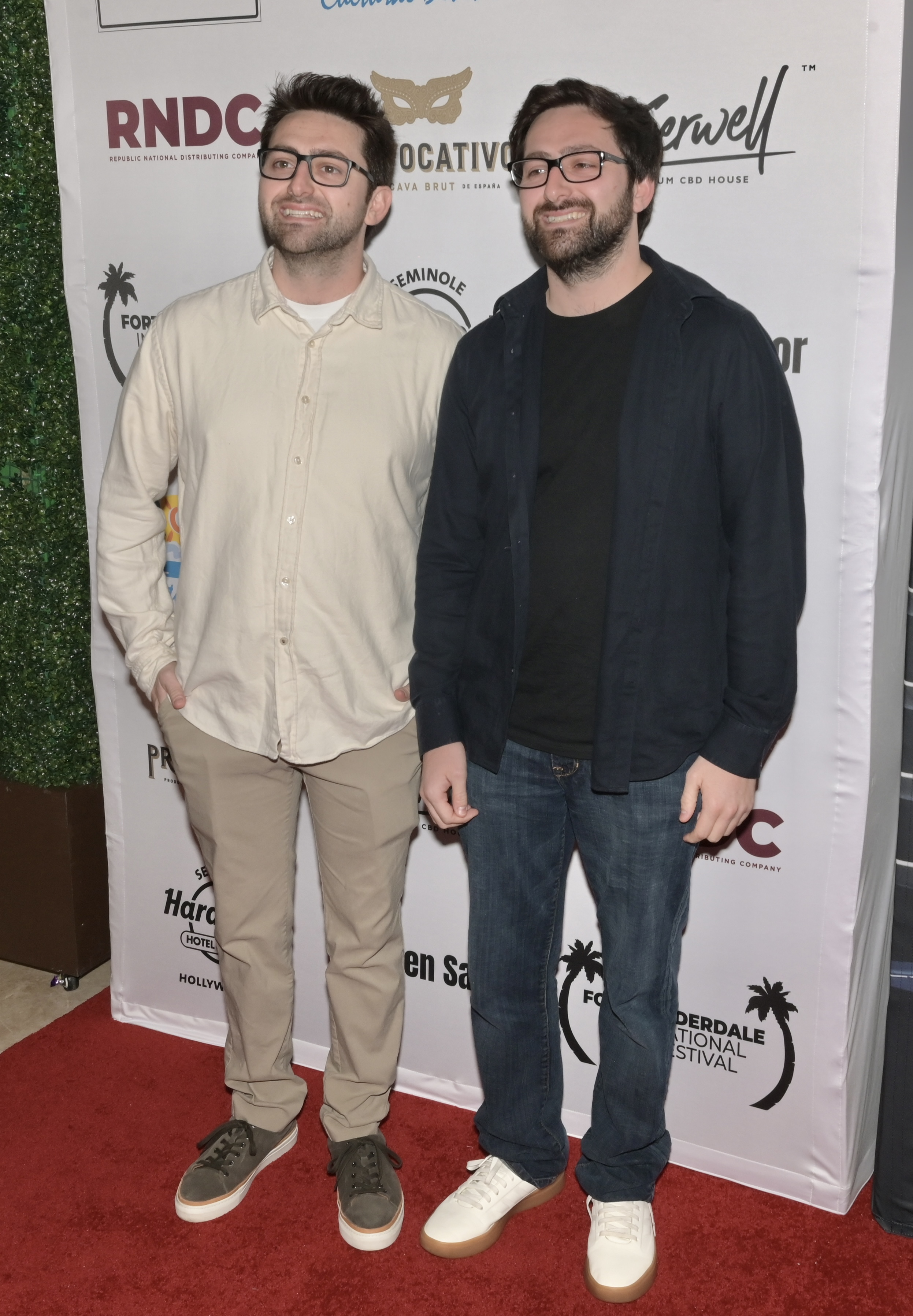 Matthew und Gregory Romano bei der Eröffnungsgala des 39. jährlichen Fort Lauderdale International Film Festivals am 8. November 2024 in Hollywood, Florida | Quelle: Getty Images