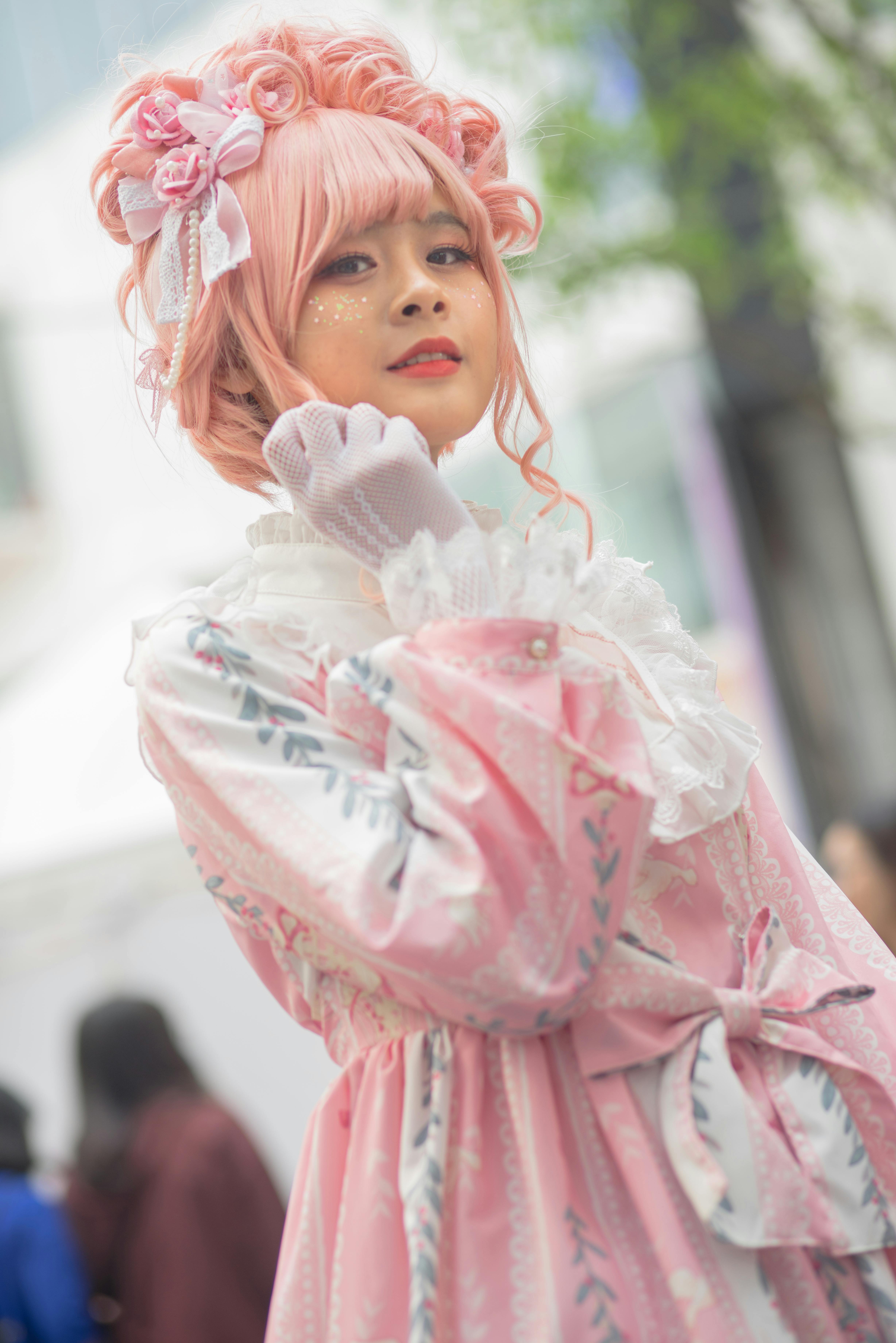 Eine Frau in Lolita-Kleidung | Quelle: Pexels