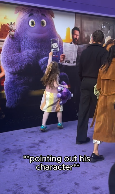 Bradley Cooper and his daughter Lea Cooper bei der "If"-Premiere, datiert auf Mai 2024. | Quelle: Instagram/enews