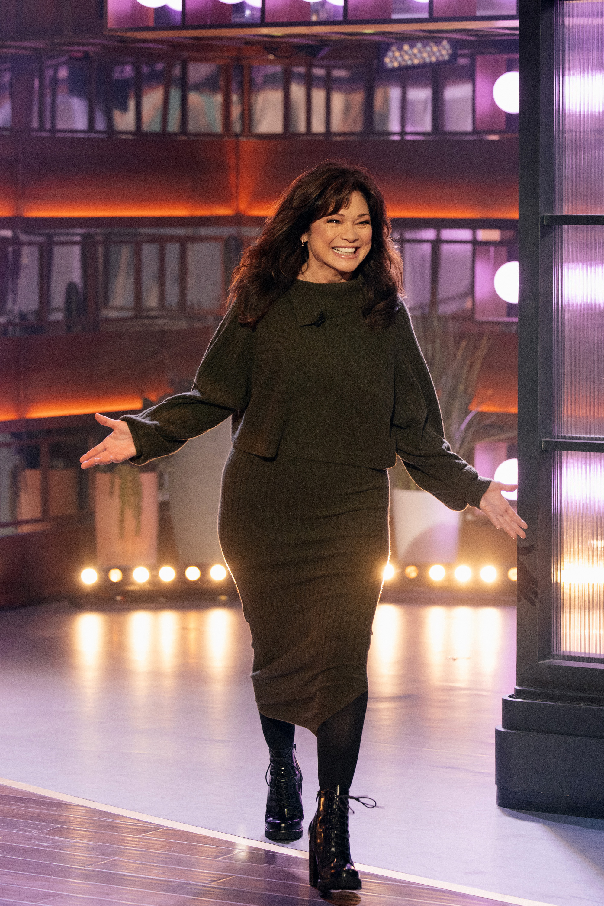 Valerie Bertinelli in einer Folge von Staffel 5 der "The Kelly Clarkson Show" im Jahr 2024. | Quelle: Getty Images
