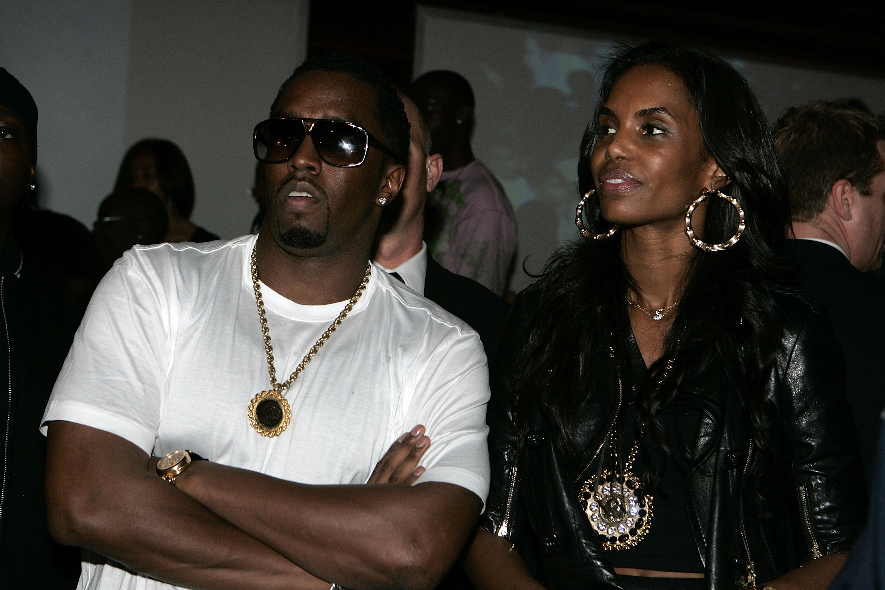 Sean "Diddy" Combs und Kim Porter feiern den 16. Geburtstag von Quincy Brown am 16. Dezember 2007 | Quelle: Getty Images