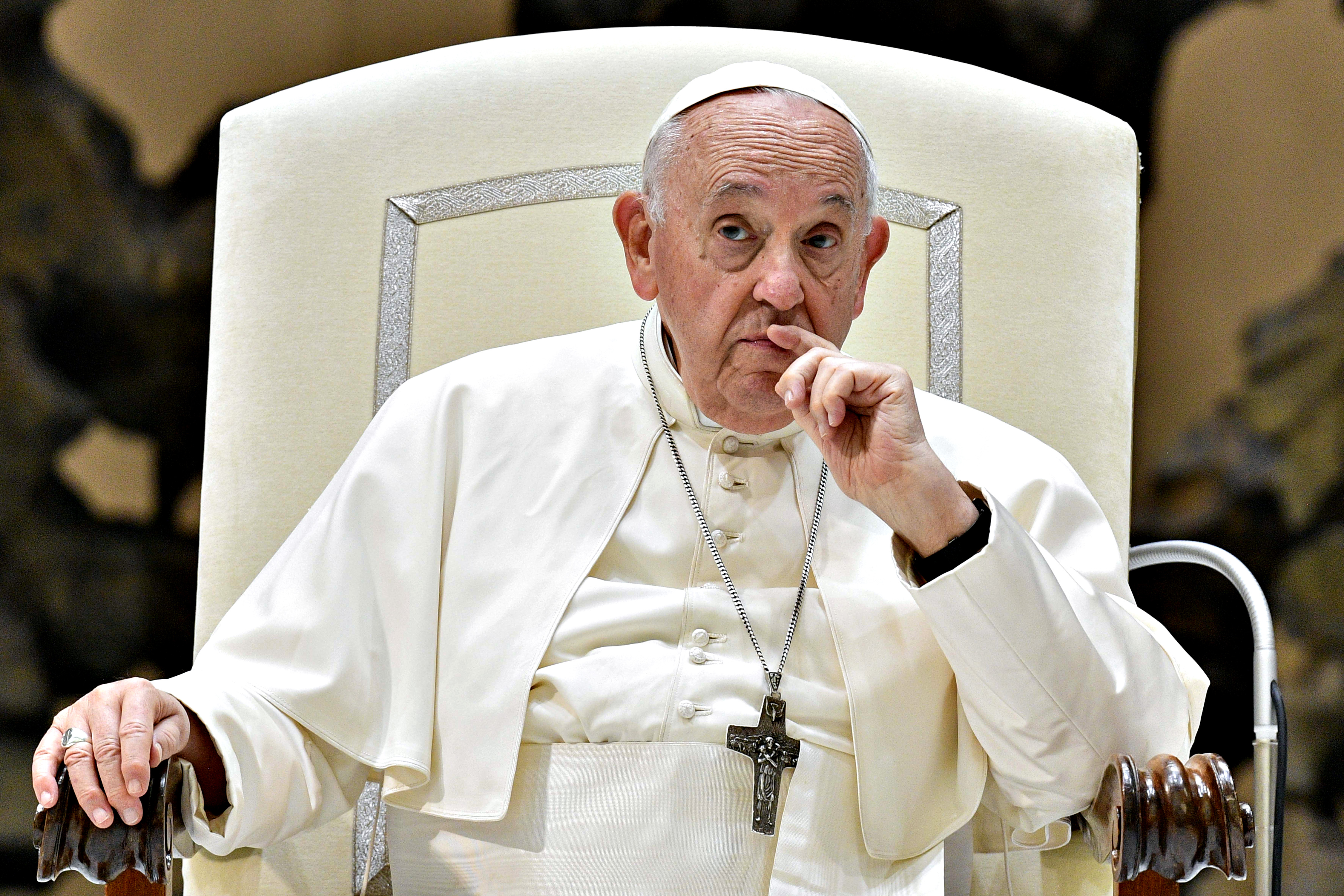 Papst Franziskus bei seiner wöchentlichen Generalaudienz in der Halle Paul VI. am 9. August 2023 in der Vatikanstadt. | Quelle: Getty Images