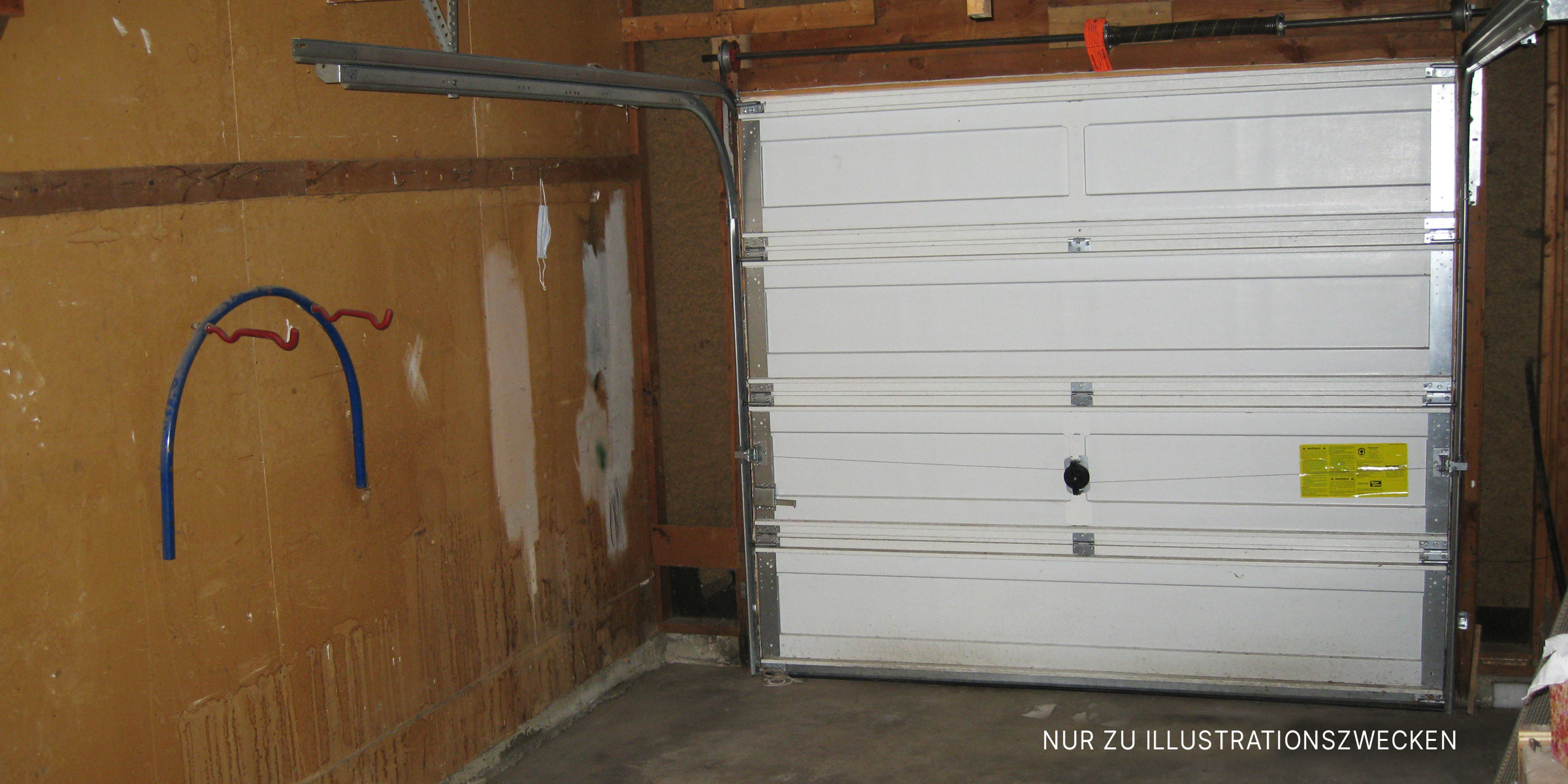 Eine verschlossene Garage. | Quelle: Flickr/micahb37 (CC BY-SA 2.0)