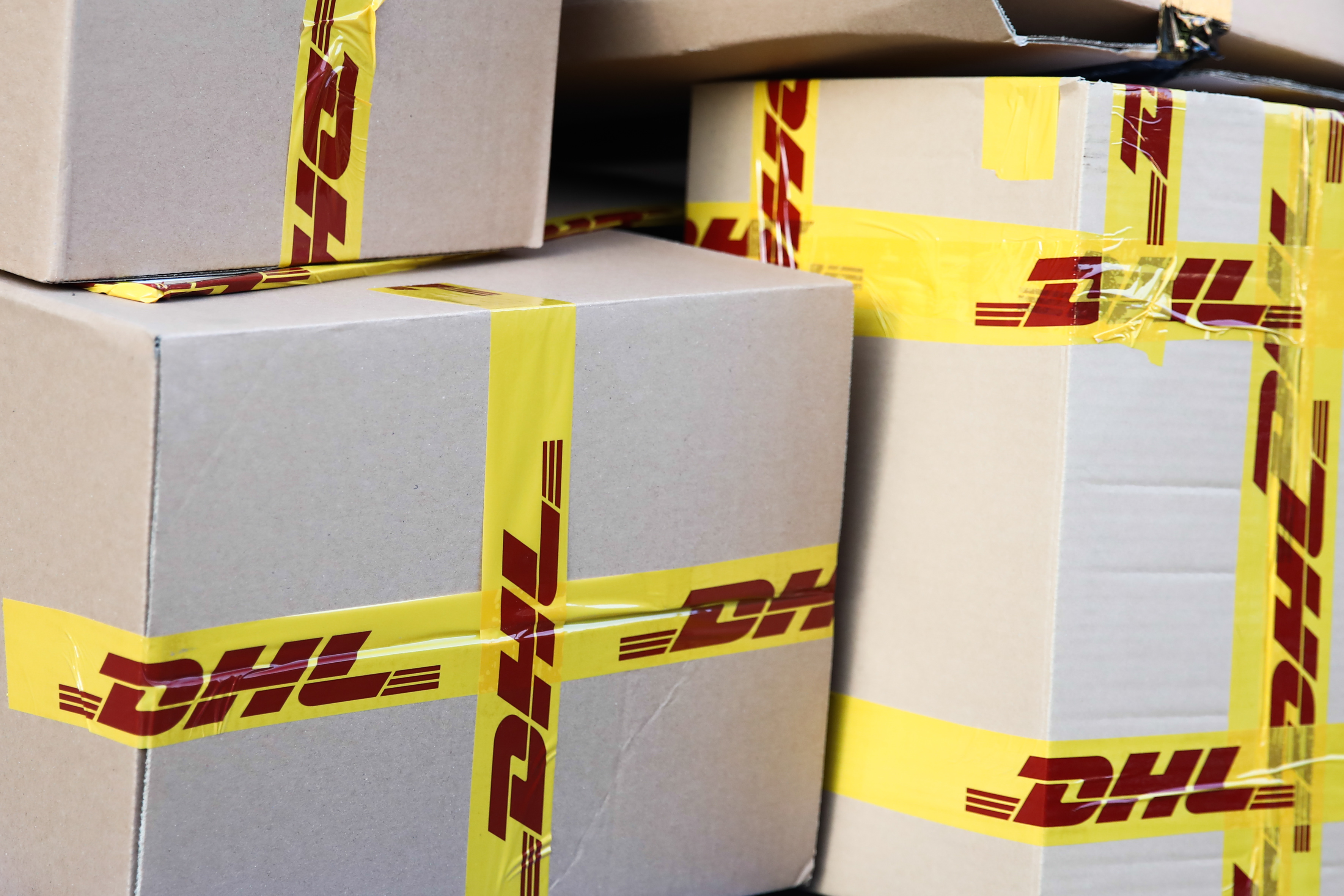 DHL-Pakete. Nur zu Illustrationszwecken. | Quelle: Getty Images