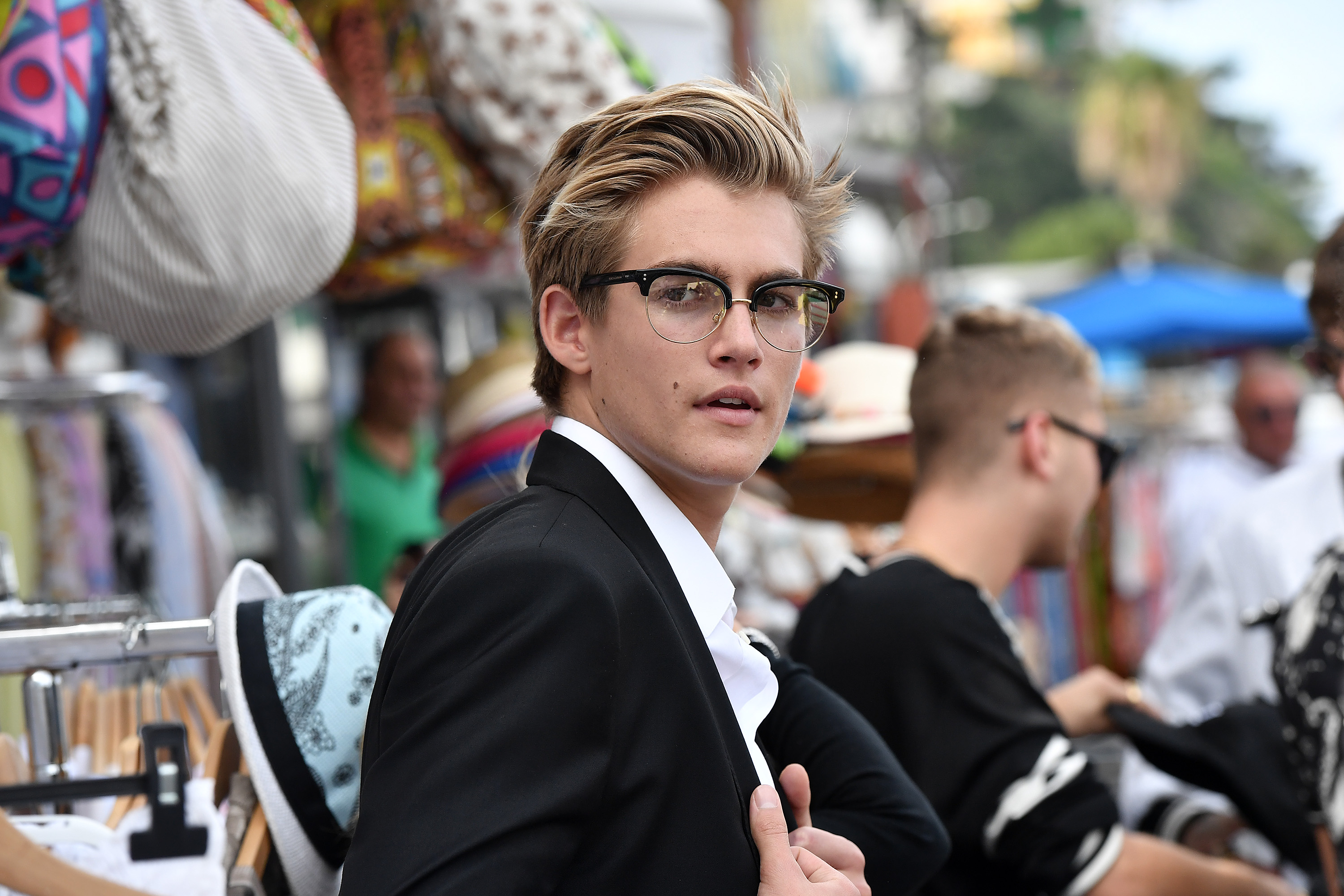 Presley Gerber am 20. Oktober 2016 am Set einer Dolce&Gabbana-Werbekampagne in Capri, Italien | Quelle: Getty Images