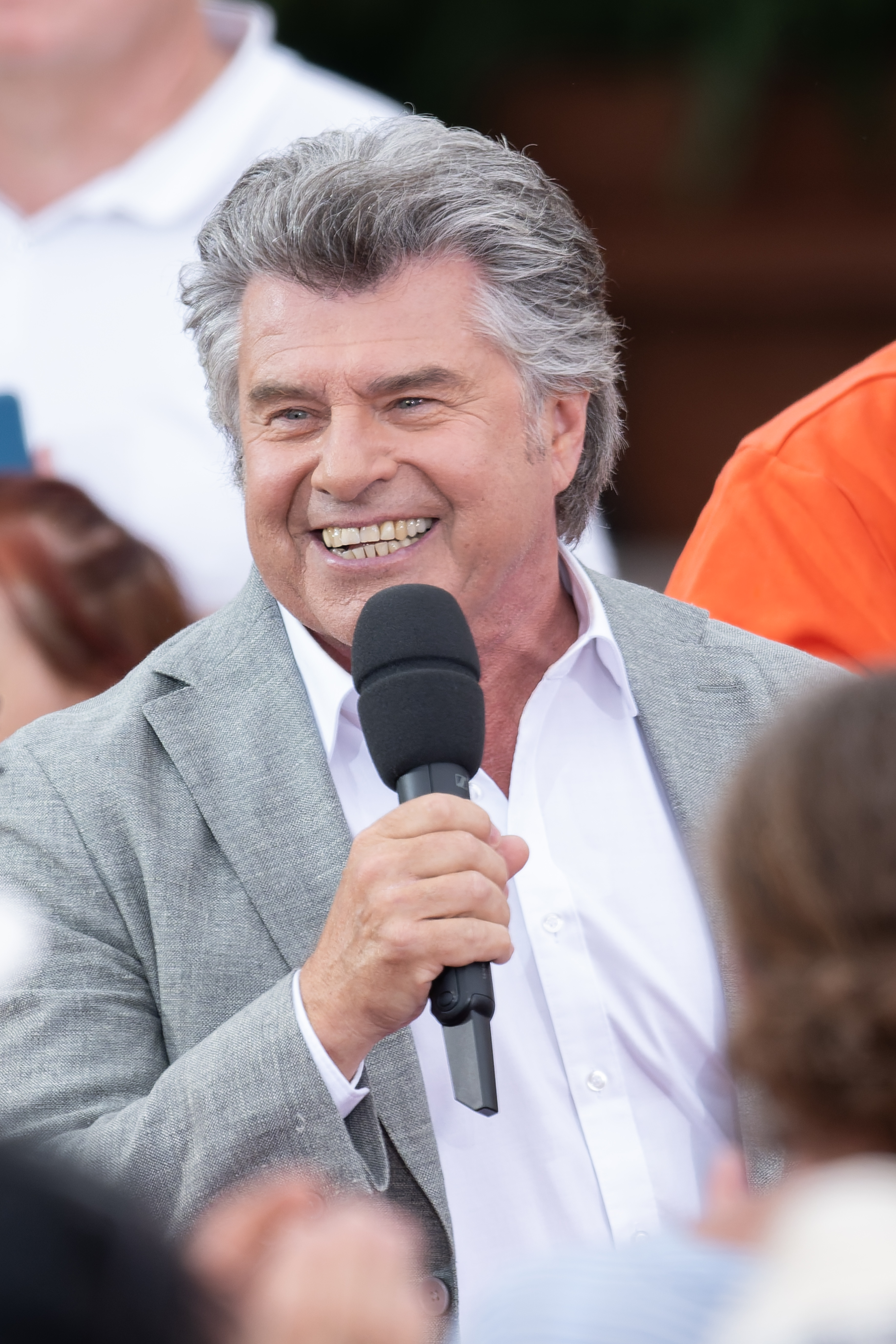 Andy Borg bei einem Auftritt bei „Immer wieder sonntags“ | Quelle: Getty Images