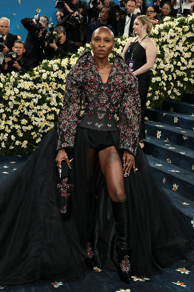 Cynthia Erivo bei der Met Gala 2025 am 5. Mai im Metropolitan Museum of Art in New York City, die unter dem Motto „Superfine: Tailoring Black Style“ stand.