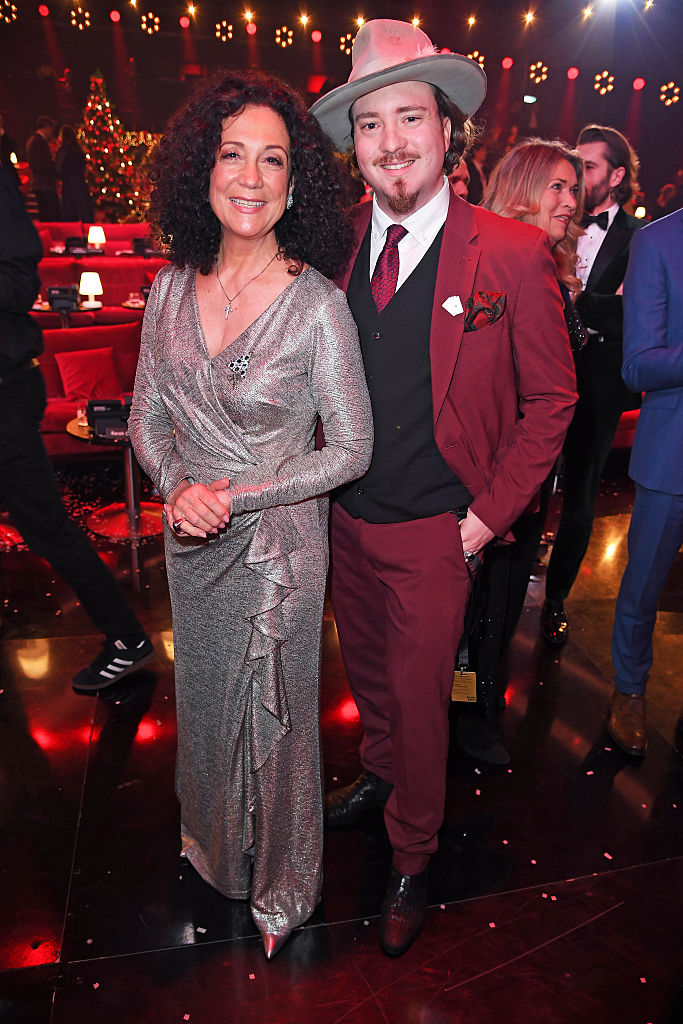 Barbara Wussow und ihr Sohn Nikolaus Fortell während der „Ein Herz für Kinder“ Gala im Studio Berlin Adlershof am 6. Dezember 2025 in Berlin | Quelle: Getty Images
