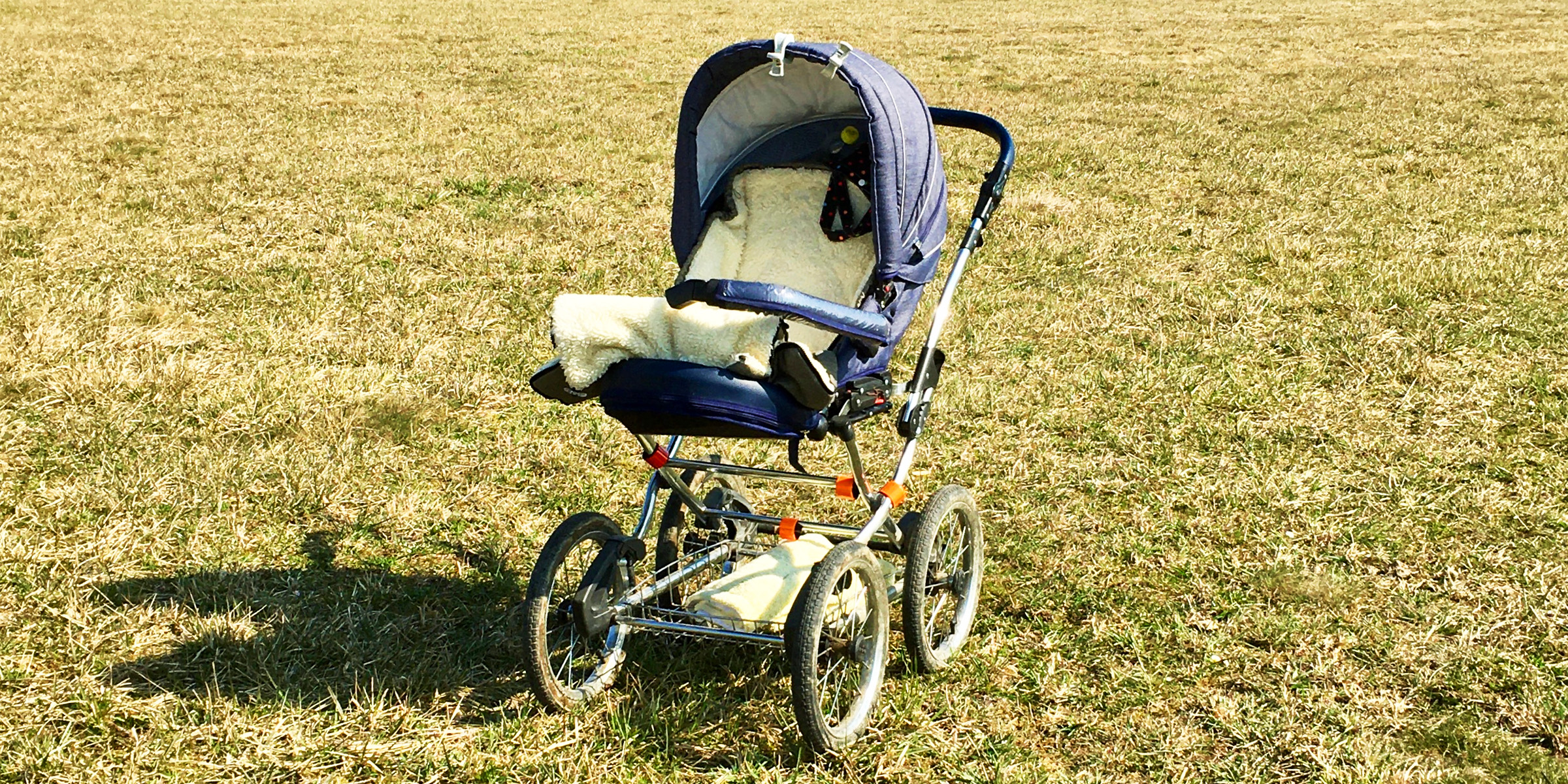 Ein Kinderwagen | Quelle: Shutterstock