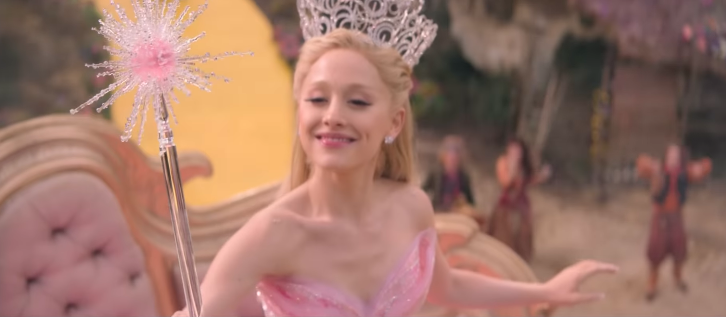 Ariana Grande in ihrer Rolle als Glinda im "Wicked"-Trailer, gepostet am 5. September 2024 | Quelle: Instagram/wickedmovie