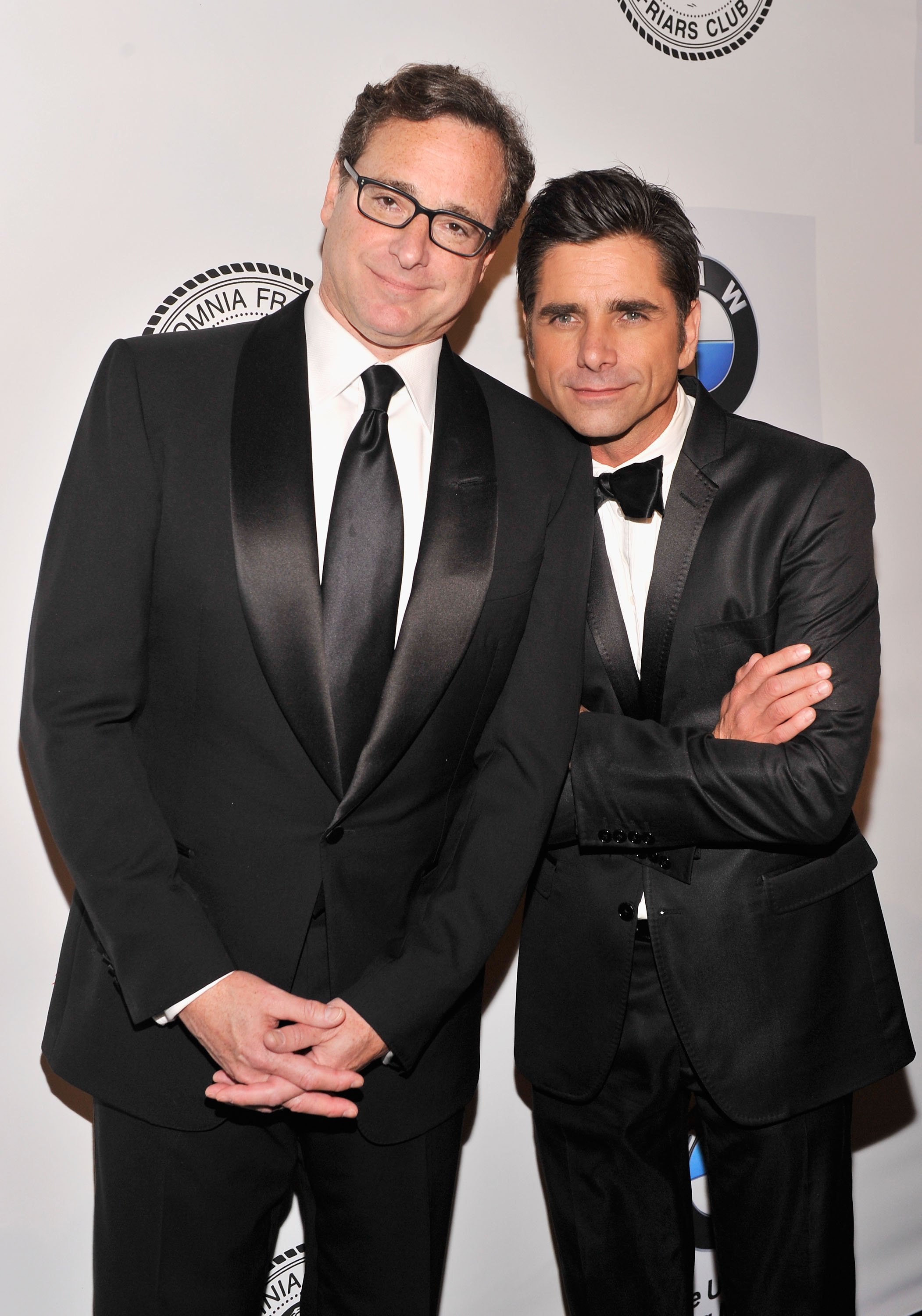 Bob Saget und John Stamos verband eine Freundschaft, die weit über ihre Zeit bei „Full House“ hinausreichte. Ihre dauerhafte Verbundenheit spiegelte die engen Beziehungen wider, die die Tanner-Familie sowohl vor als auch hinter der Kamera so authentisch wirken ließen. | Quelle: Getty Images