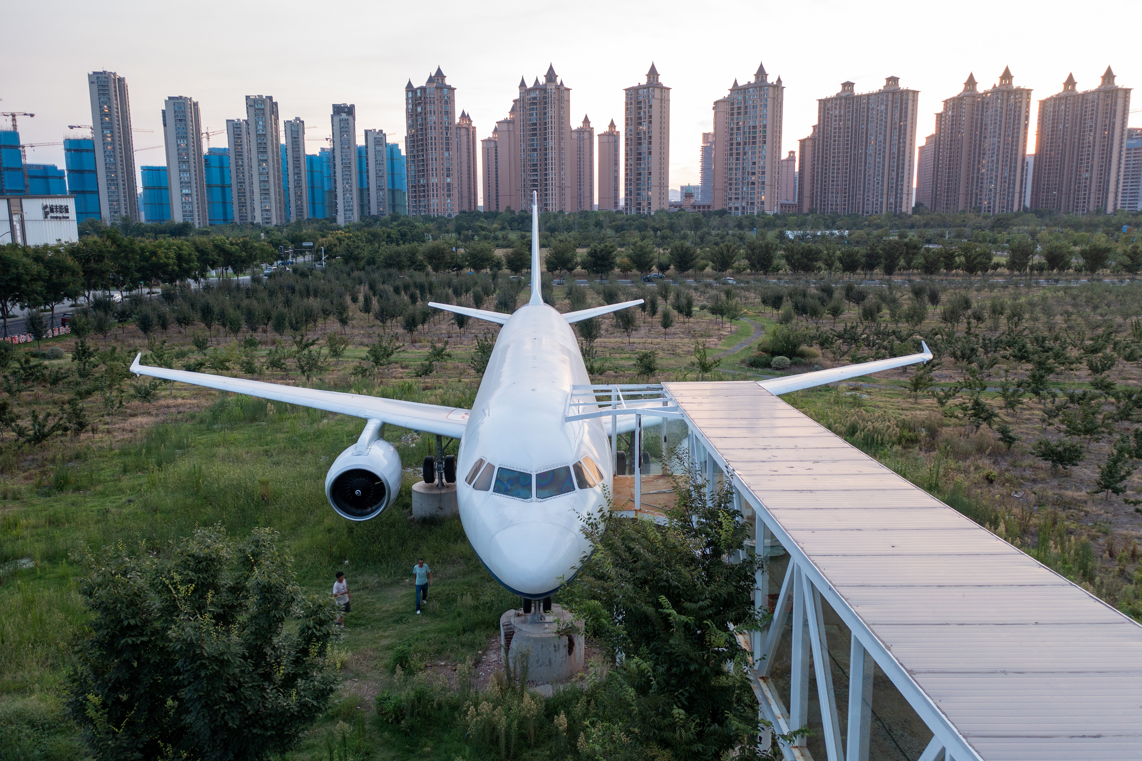 Ein totes Flugzeug in der Jiangbei New Area in Nanjing, Provinz Jiangsu, China, am 14. August 2022 | Quelle: Getty Images