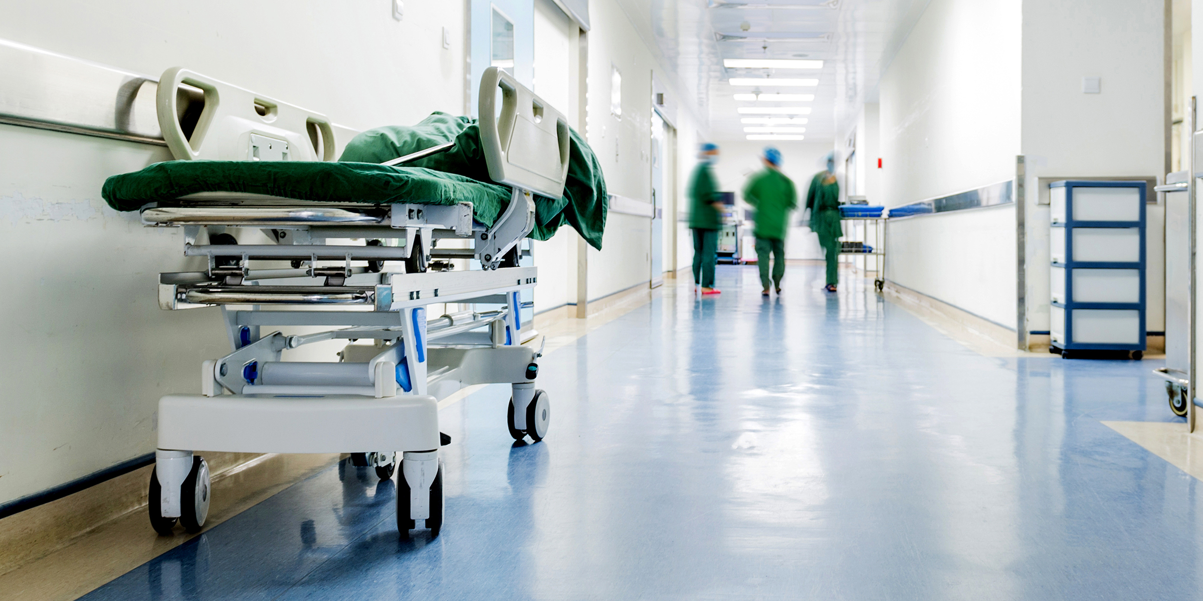 Im Inneren eines geschäftigen Krankenhauses | Quelle: Shutterstock