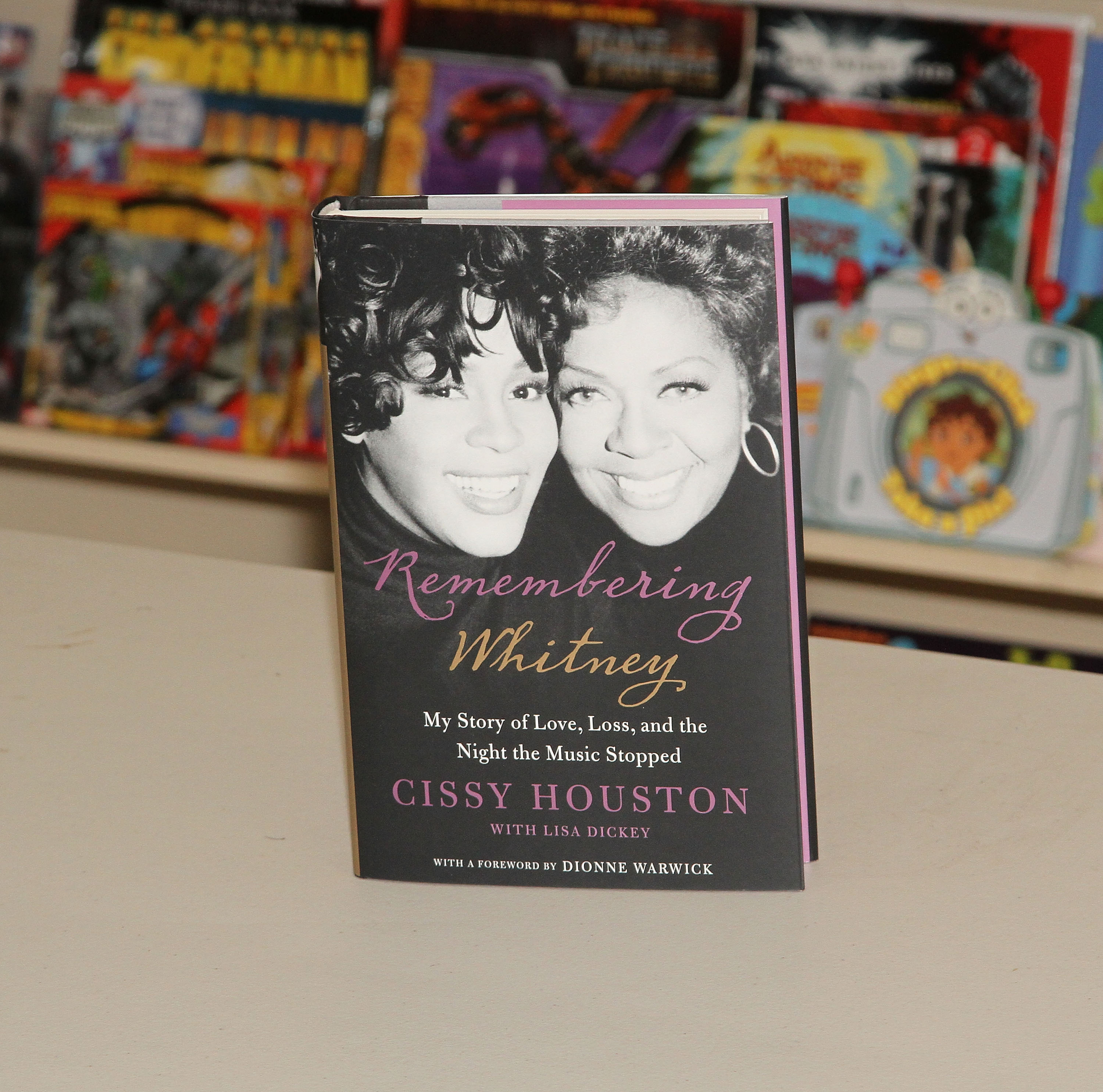 Cissy Houstons Memoiren "Remembering Whitney: My Story of Love, Loss and the Night the Music Stopped" | Quelle: Getty Images