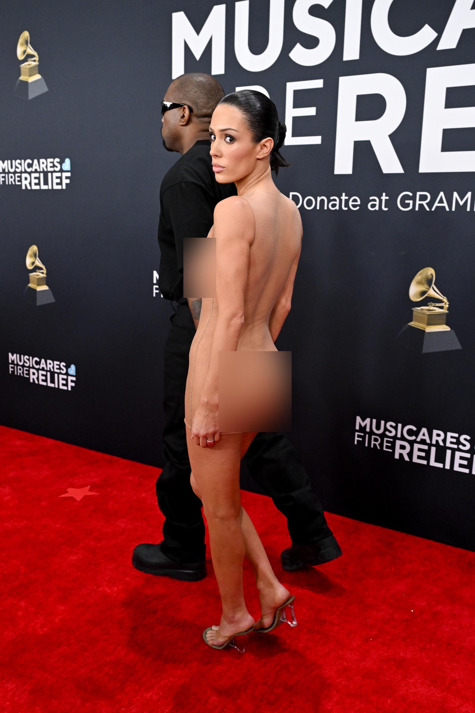 Kanye West und Bianca Censori bei den 67th Annual Grammy Awards am 2. Februar 2025 in Los Angeles, Kalifornien. | Quelle: Getty Images