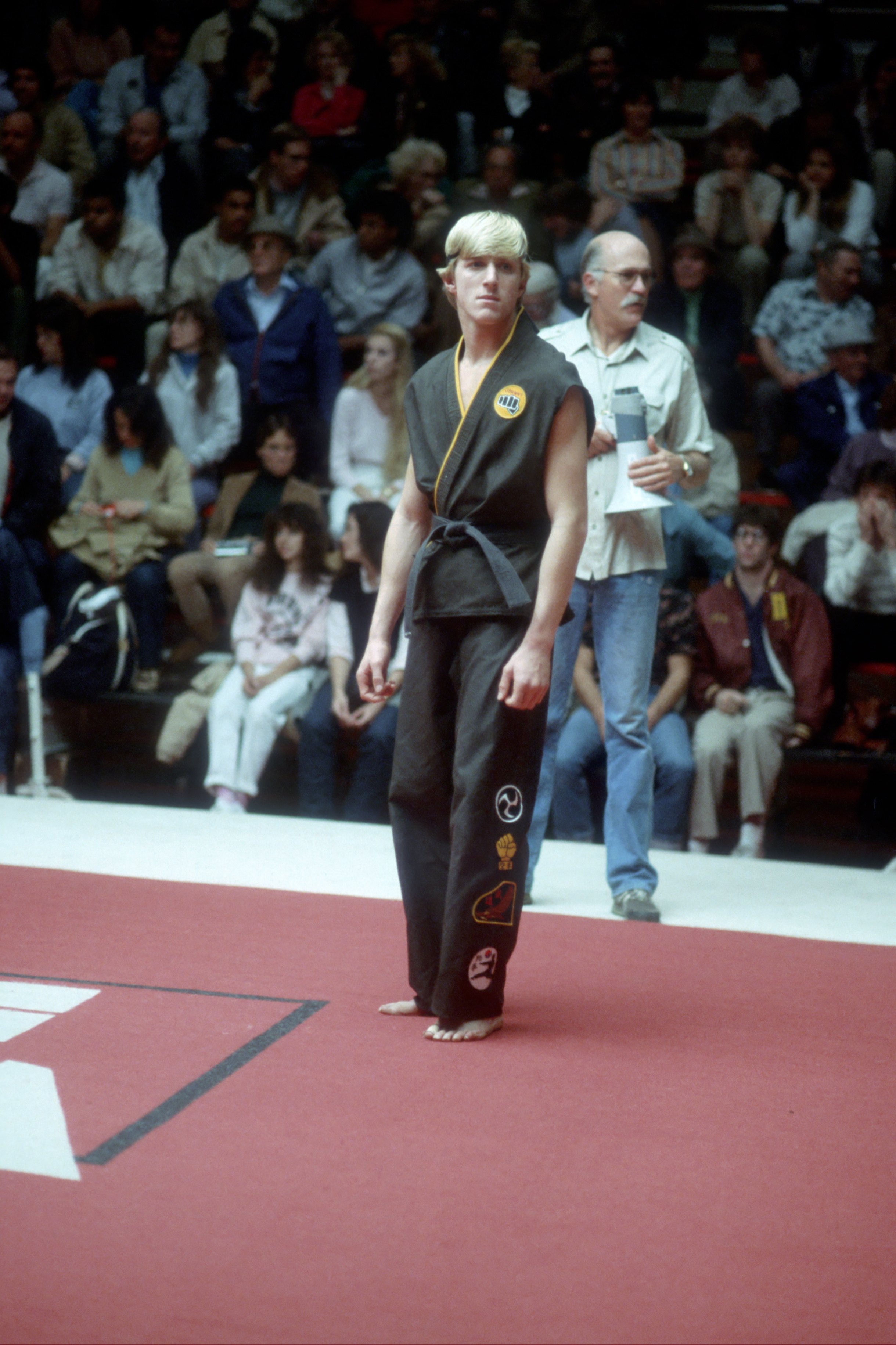 Der Schauspieler am Set von "The Karate Kid", 1984 | Quelle: Getty Images