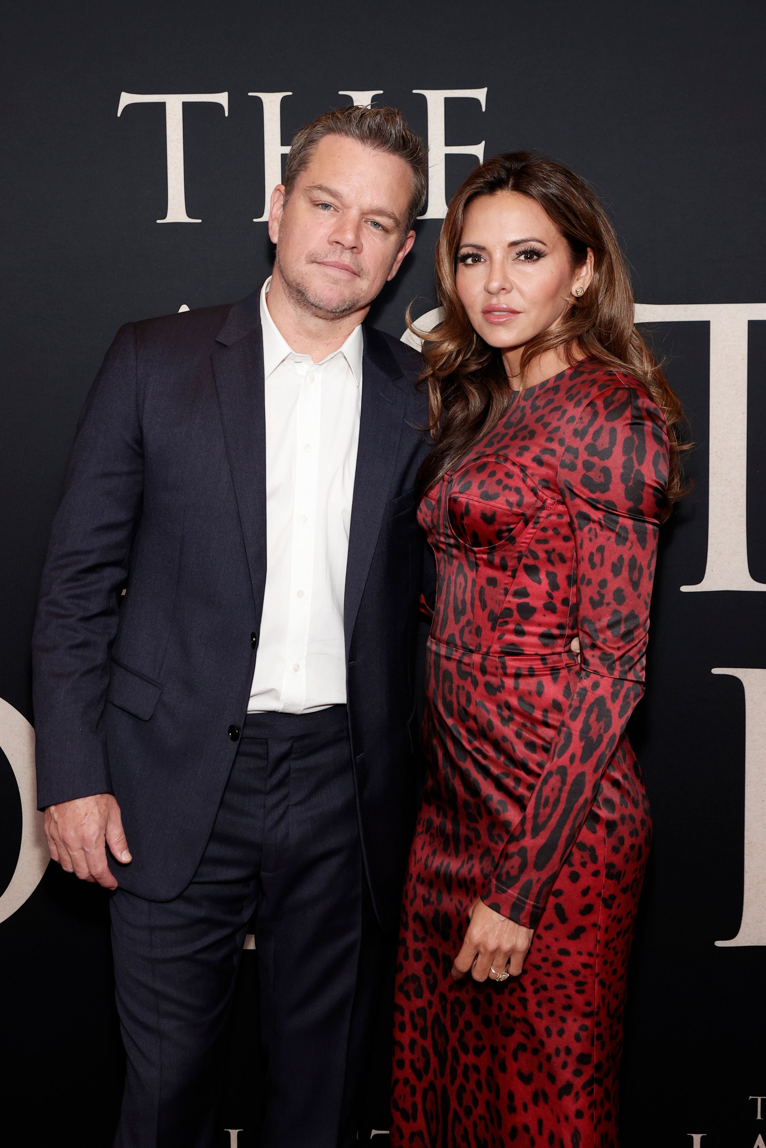Matt Damon und Luciana Barroso nehmen am 9. Oktober 2021 an der New Yorker Premiere von "The Last Duel" im Rose Theatre at Jazz in der Frederick P. Rose Hall im Lincoln Center in New York City teil. | Quelle: Getty Images