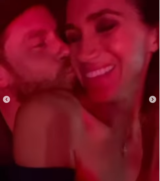 Prinz Harry drückt Meghan einen Kuss auf den Scheck, während sie das Konzert von Beyonce in Los Angeles besucht, gepostet am 10. Mai 2025 | Quelle: Instagram/meghan