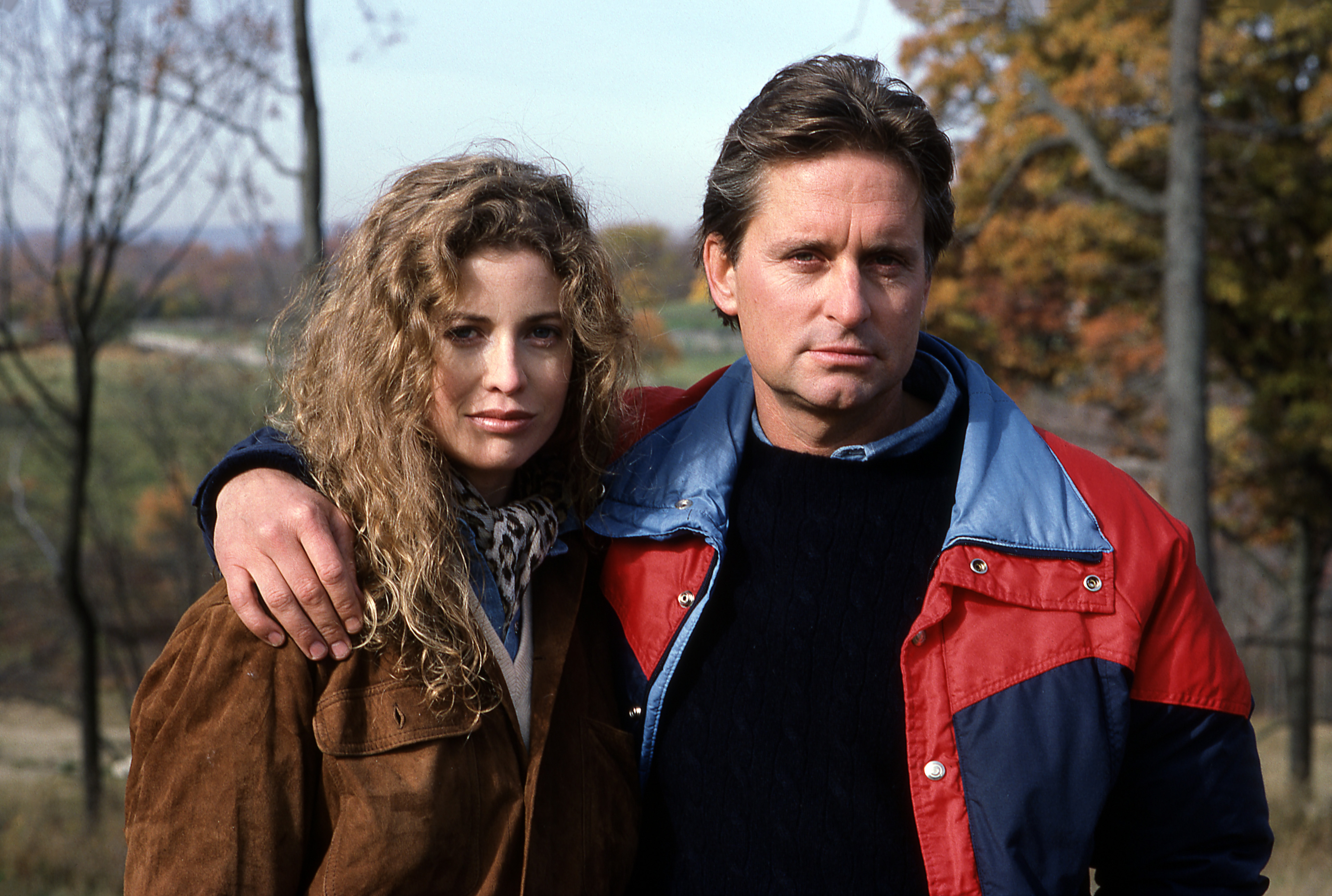 Diandra und Michael Douglas treten im "Barbara Walters Special" am 1. Januar 1986 auf | Quelle: Getty Images