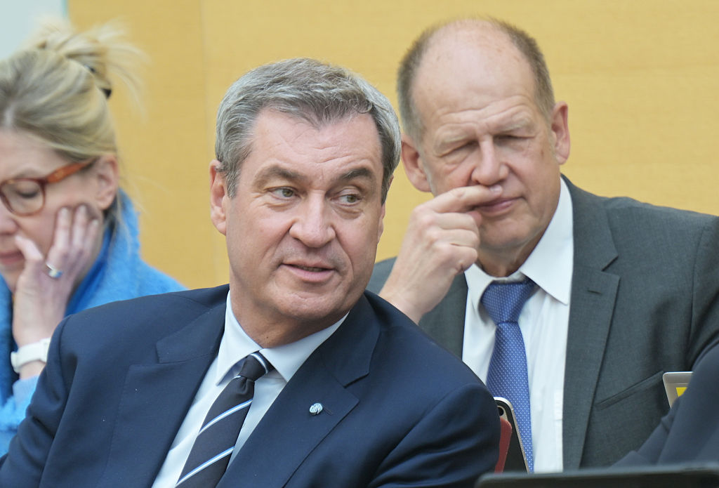 23. April 2026, Bayern, München: Markus Söder (CSU), Ministerpräsident von Bayern, sitzt im Bayerischen Landtag. | Quelle: Getty Images
